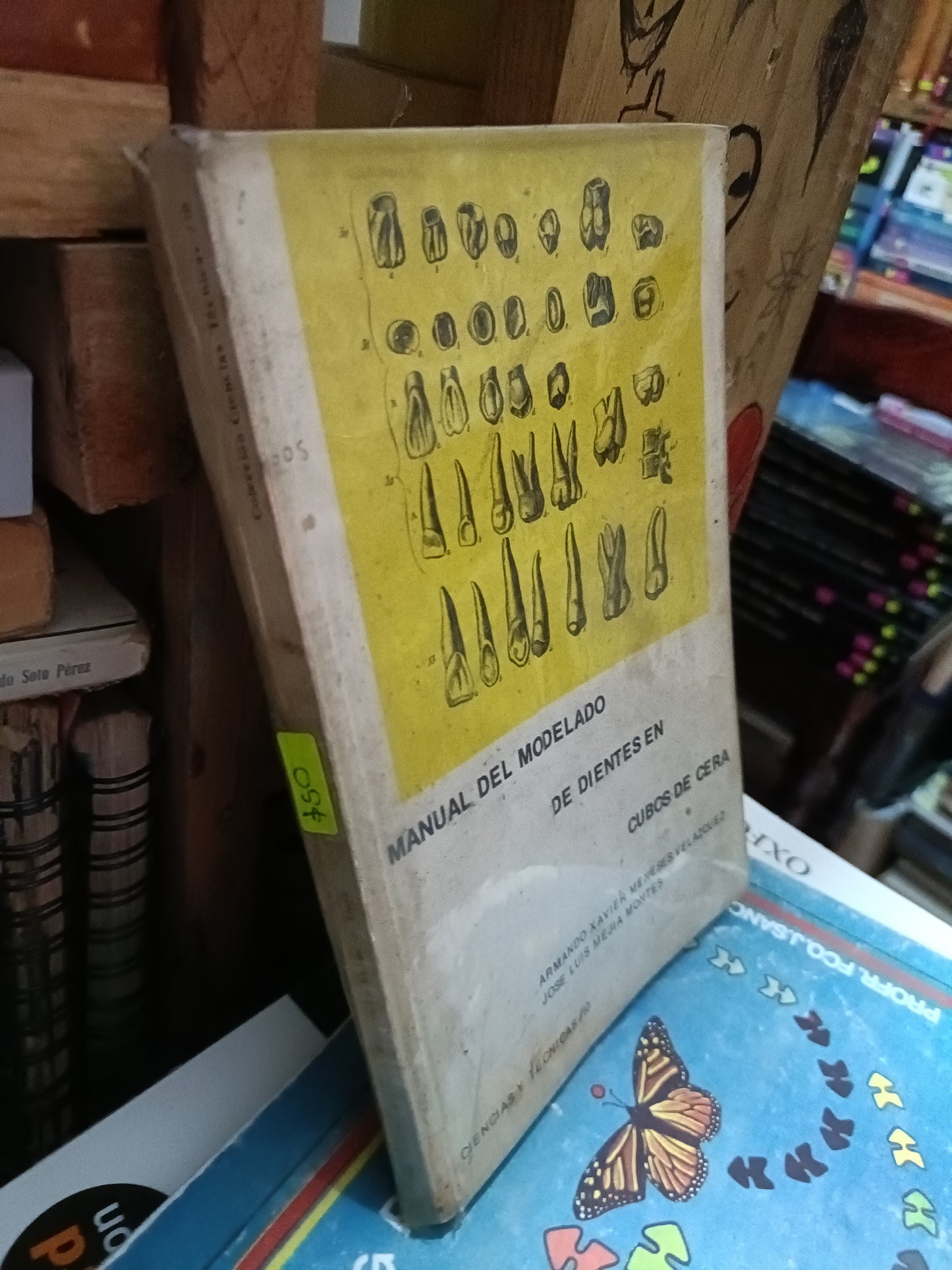 MANUAL DEL MODELO DE DIENTES EN CUBOS DE CERA CIENCIA Y TECNICAS POR ARMANDO XAVIER MENESES VELAZQUEZ USADO SALUD LITERARIO 305