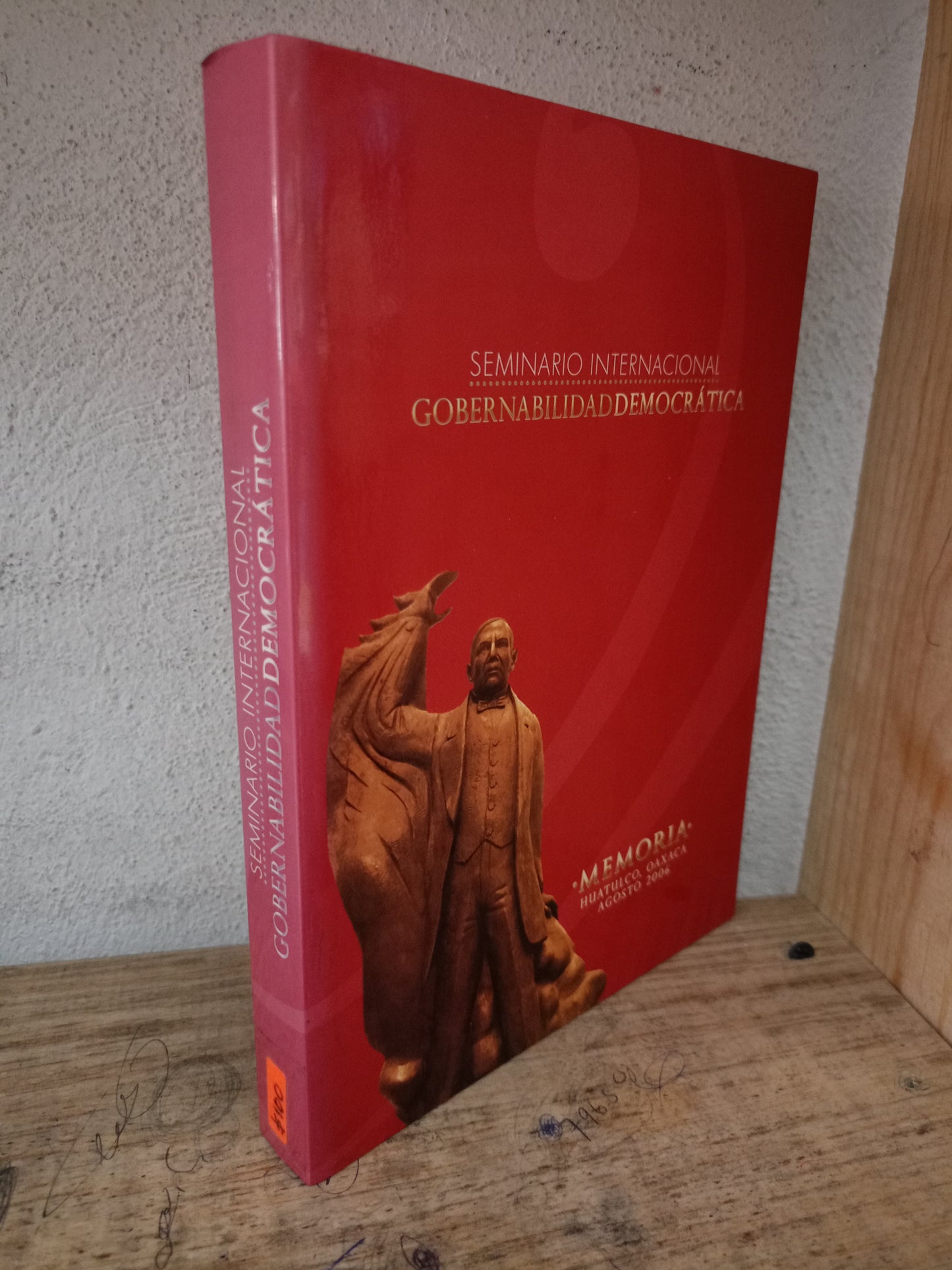 SEMINARIO INTERNACIONAL GOBERNABILIDAD DEMOCRÁTICA USADO DERECHO LITERARIO 305
