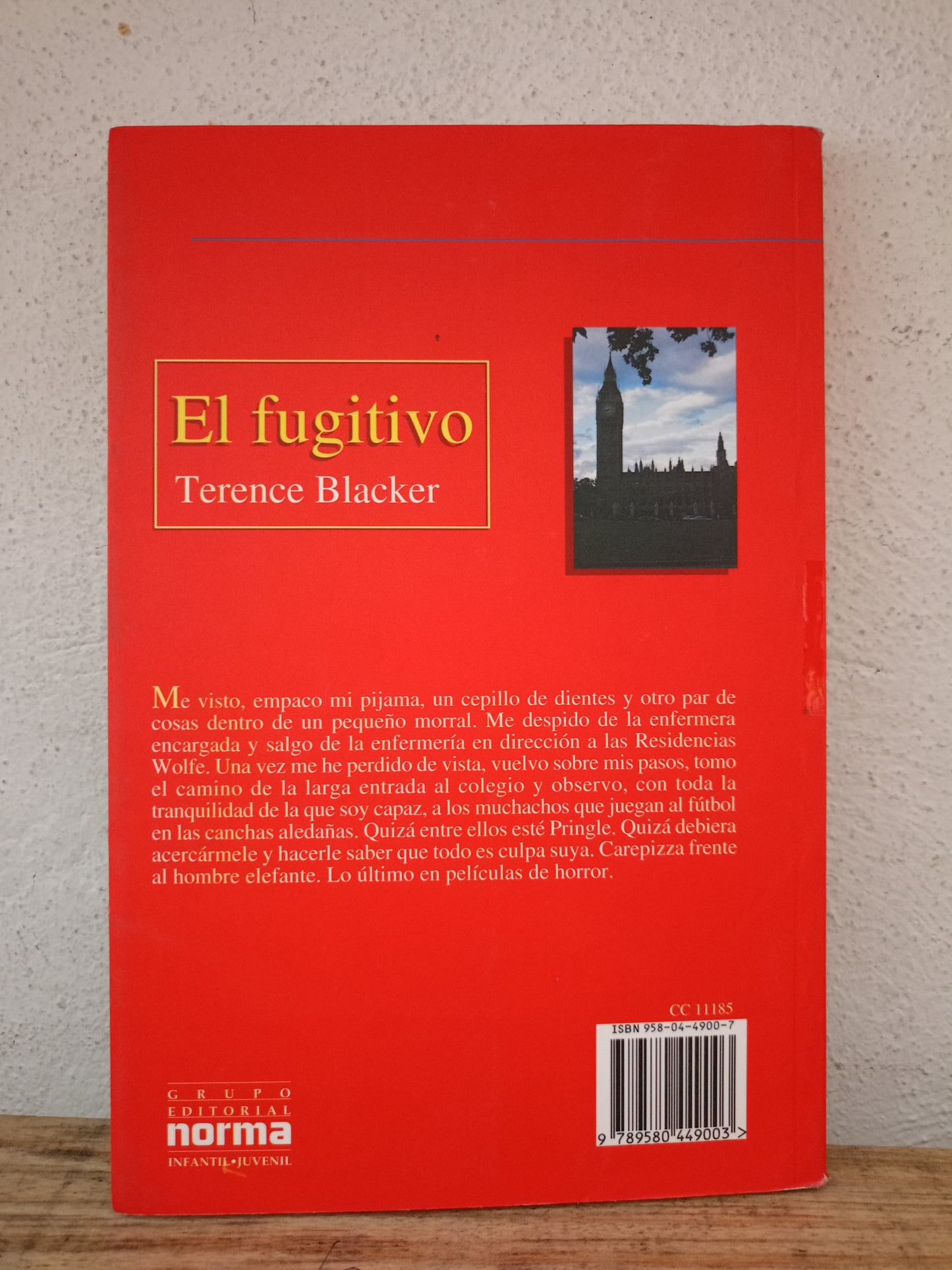 EL FUGITIVO POR TERENCE BLACKER USADO NOVELA LITERARIO 305