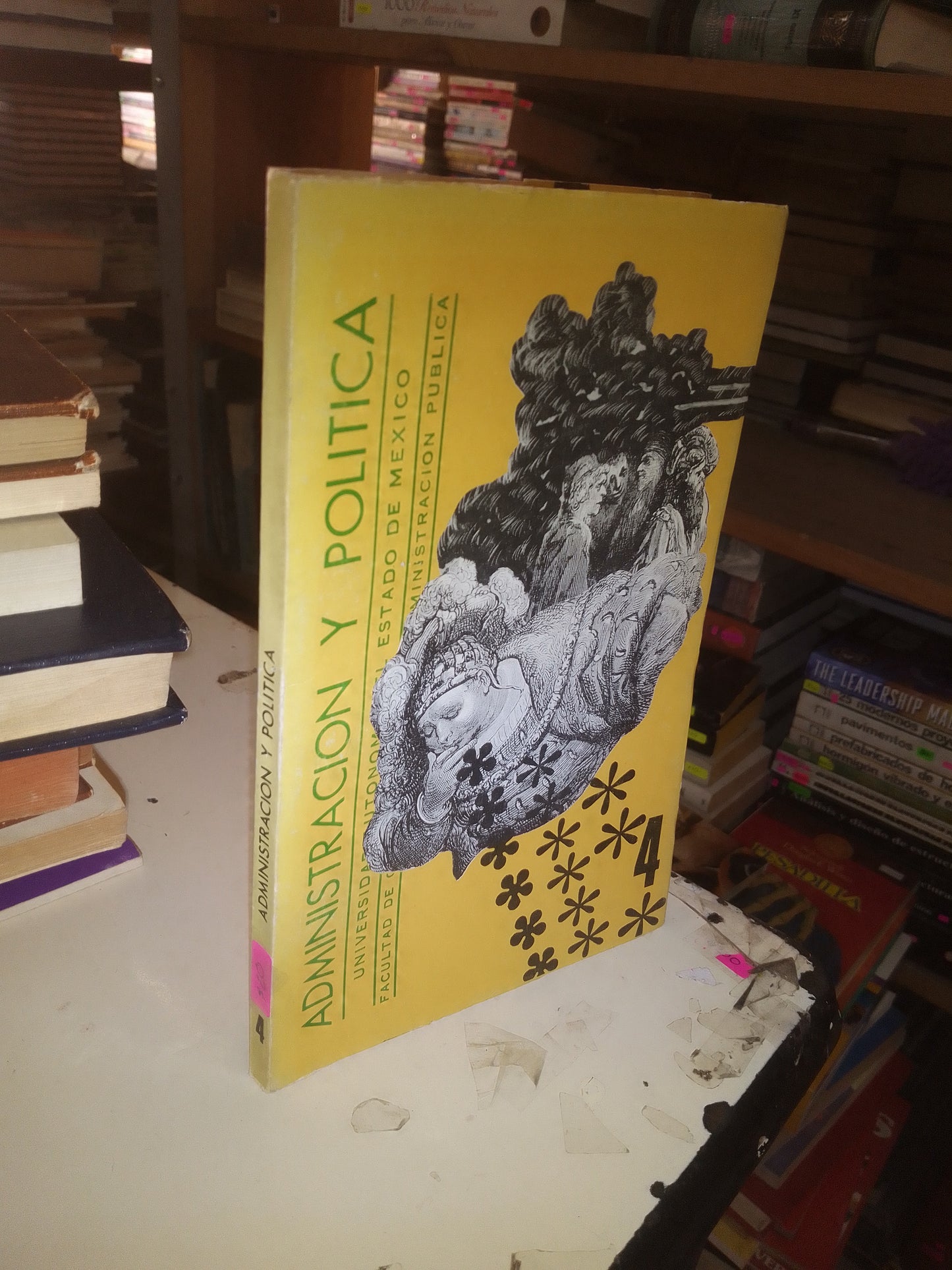ADMINISTRACIÓN Y POLÍTICA (VARIOS AUTORES) USADO ADMINISTRACIÓN LITERARIO 207