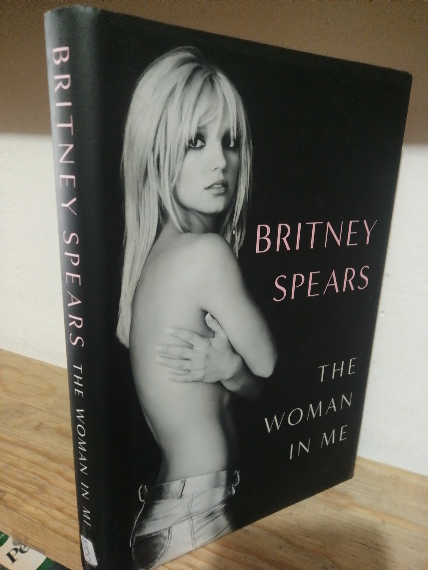 THE WOMAN IN ME POR BRITNEY SPEARS USADO IDIOMAS JUAREZ