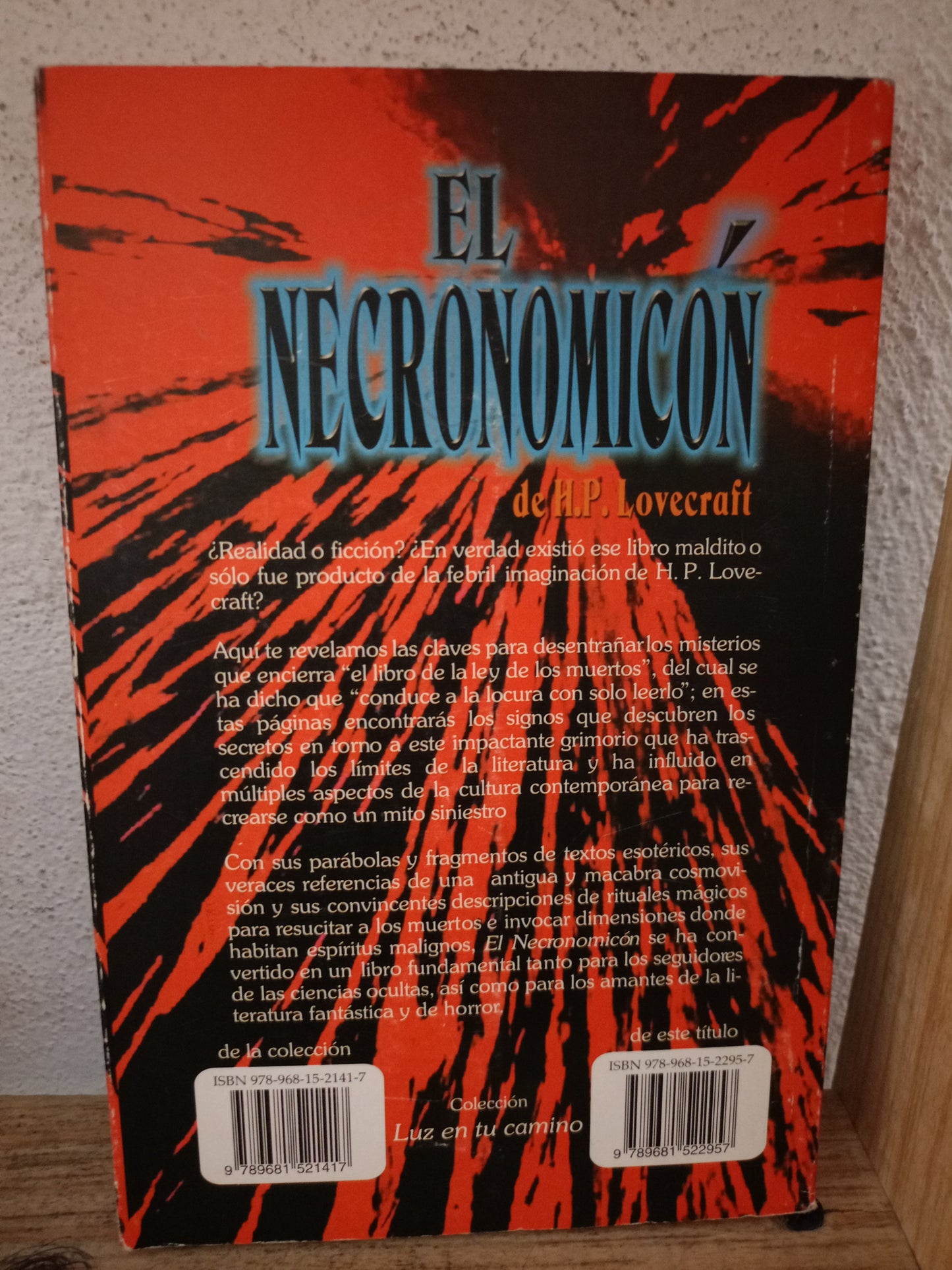 EL NECRONOMICÓN DE HP LOVECRAFT LAS CLAVES OCULTAS POR ATHANASIUS NICHOLAE USADO NOVELA LITERARIO 305