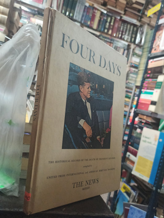 FOUR DAYS POR UNITED PRESS INTERNATIONAL USADO ANTIGUOS ALDAMA