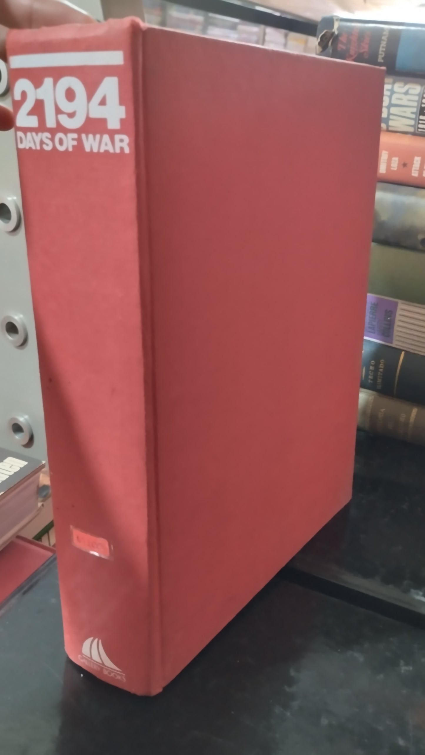 2194 DAYS OF WAR POR CESARE SALMAGGI AND ALFREDO PALLAVISINI LIBRO USADO HISTORIA ALDAMA