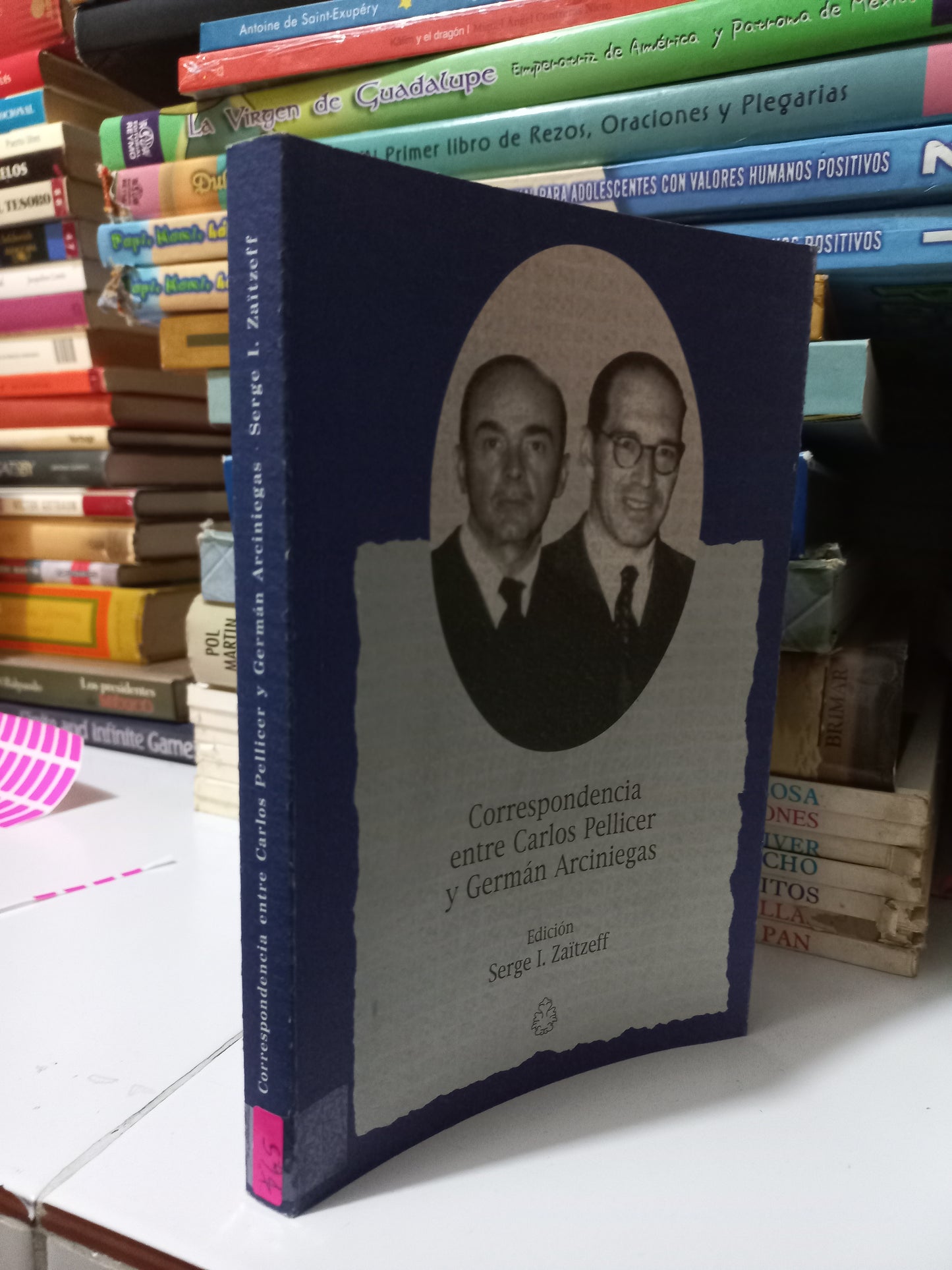 CORRESPONDENCIA ENTRE CARLOS PELLICER Y GERMÁN ARCINIEGAS POR SERGE I. ZAÏTZEFF USADO NOVELA JUÁREZ