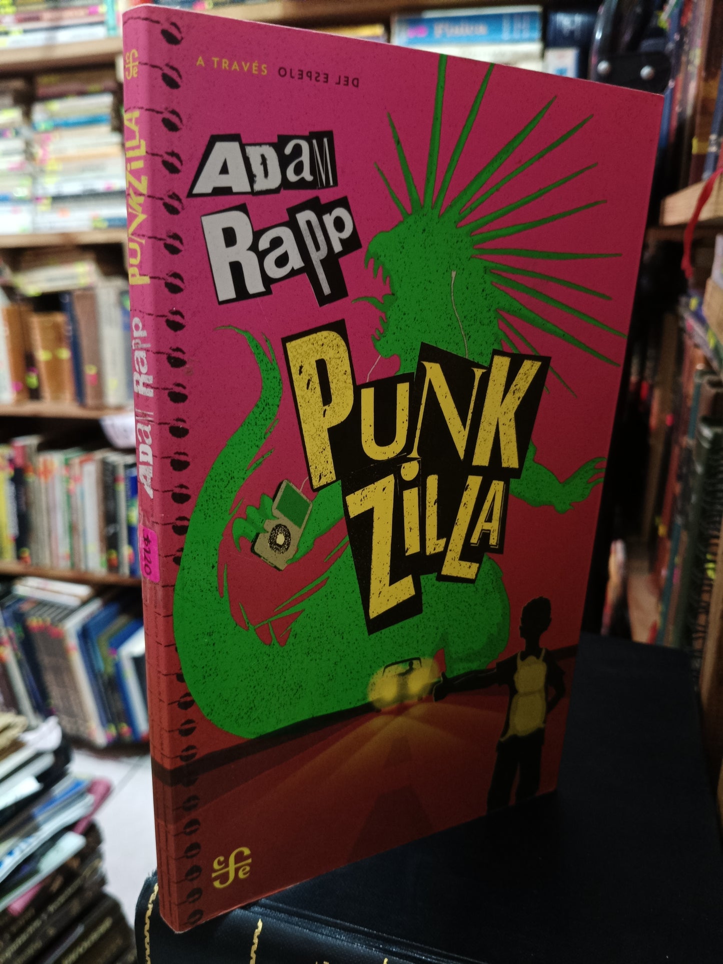 PUNK ZILA ADAM RAPP USADO NOVELA LITERARIO 305