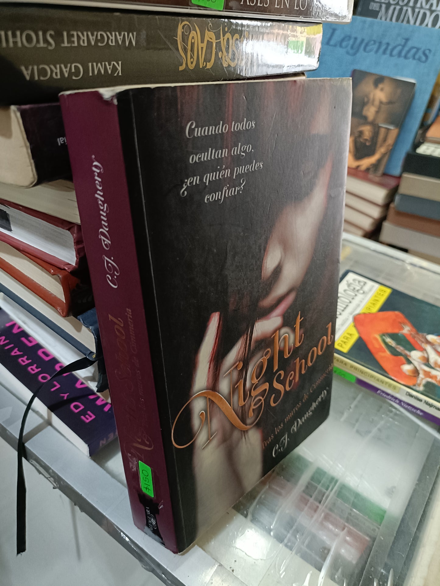 NIGHT SCHOOL POR C J DAUGHERTY USADO NOVELA JUAREZ 515