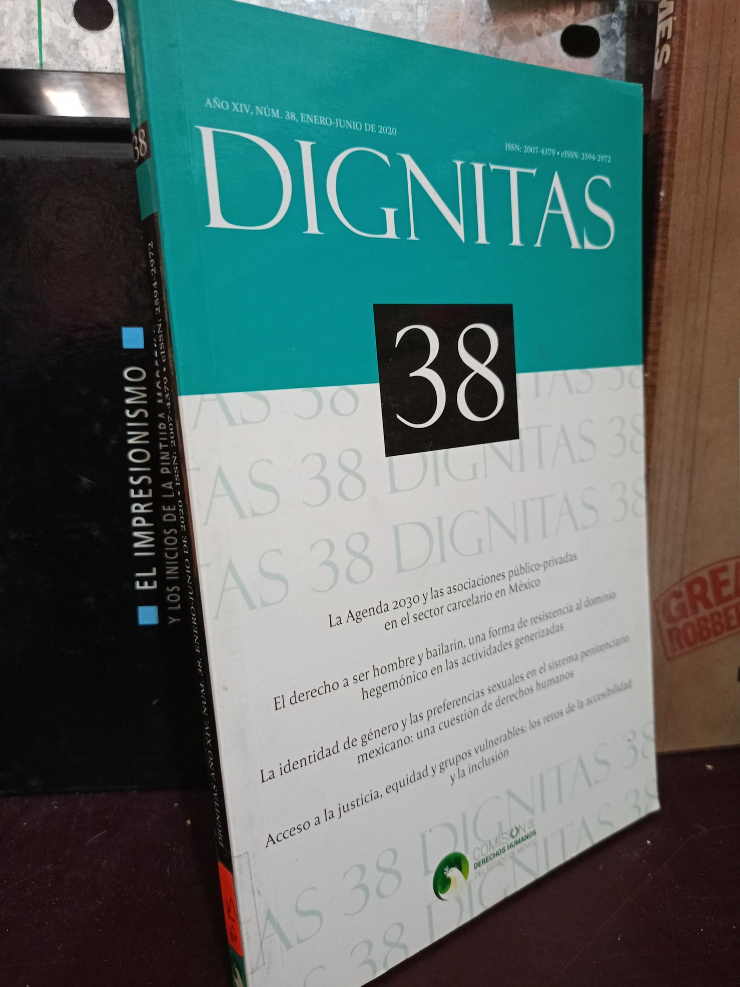 DIGNITAS  USADO DERECHO LITERARIO 305