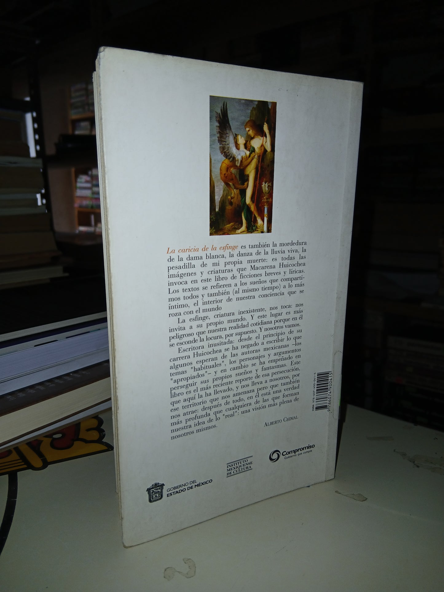 LA CARICIA DE LA ESFINGE POR MACARENA HUICOCHEA USADO ANTOLOGÍA LITERARIO 207