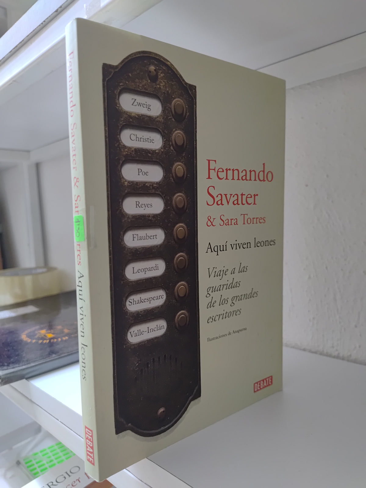AQUI VIVEN LEONES POR FERNANDO SAVATER USADO NOVELAS JUAREZ 515