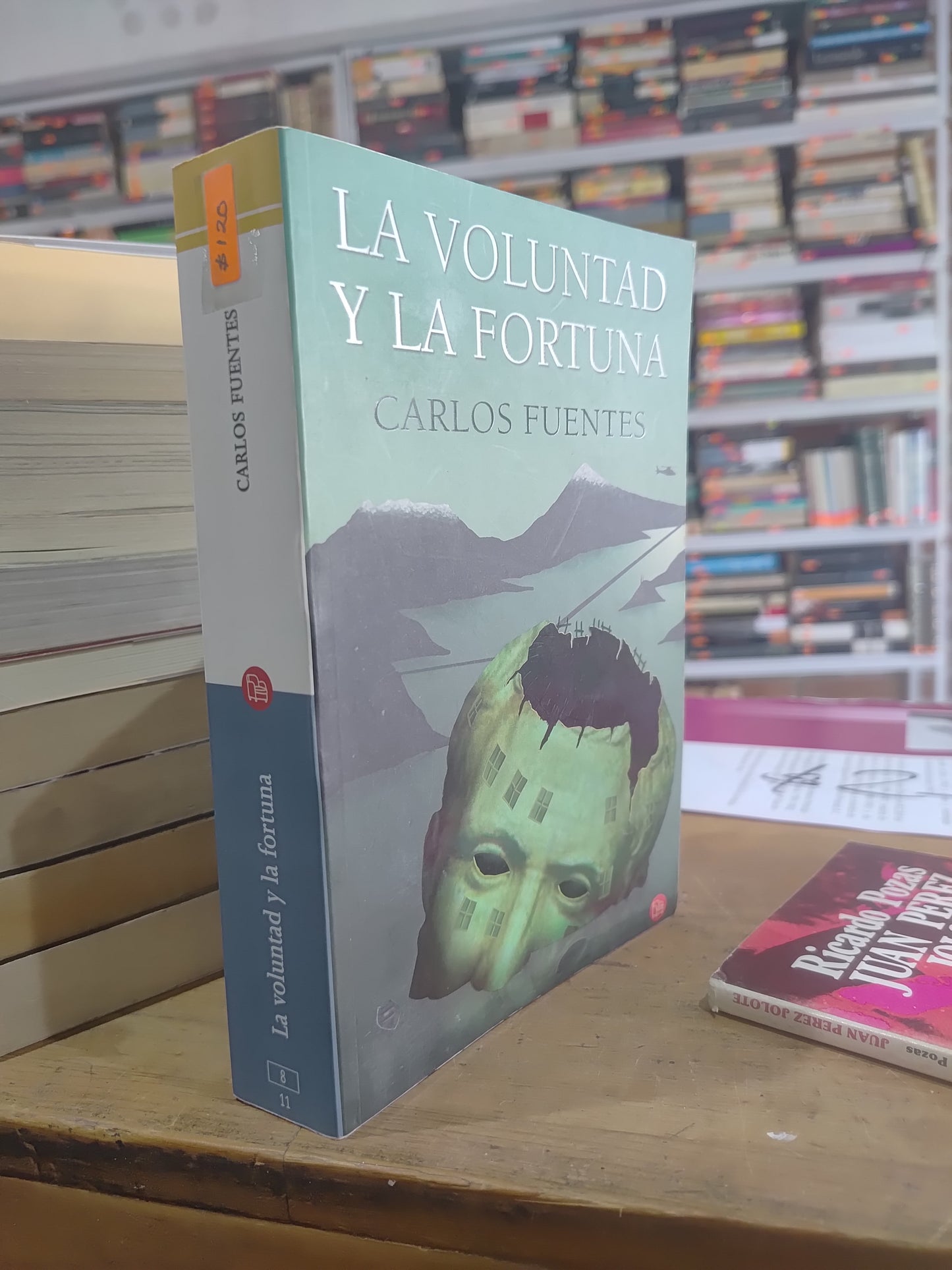 LA VOLUNTAD Y LA FORTUNA POR CARLOS FUENTES USADO NOVELAS JUAREZ 515