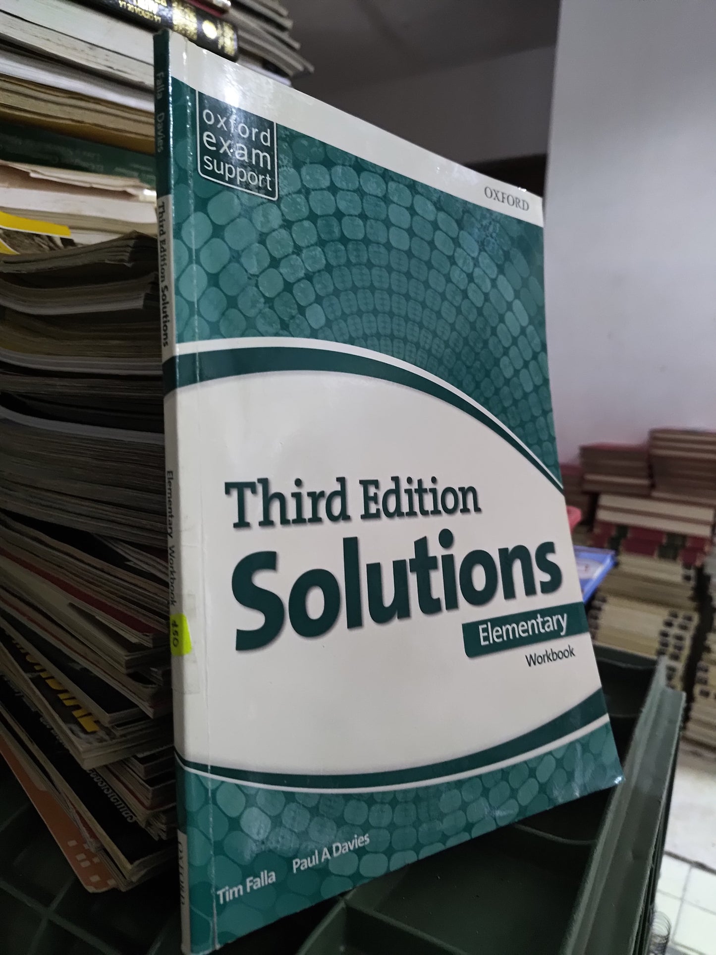 SOLUTIONS ELEMENTARY THIRD EDITION POR TIM FALLA USADO IDIOMAS JUAREZ 515