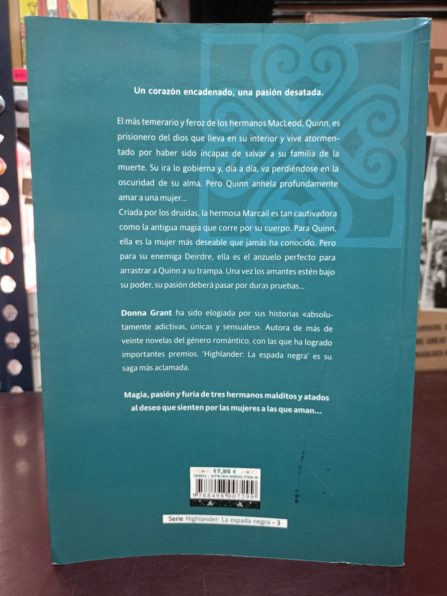 HIGHLANDER POR DONNA GRANT USADO NOVELA LITERARIO 305