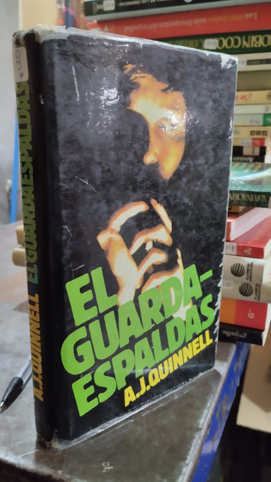 EL GUARDAESPALDAS POR A J QUINNELL LIBRO USADO NOVELAS ALDAMA