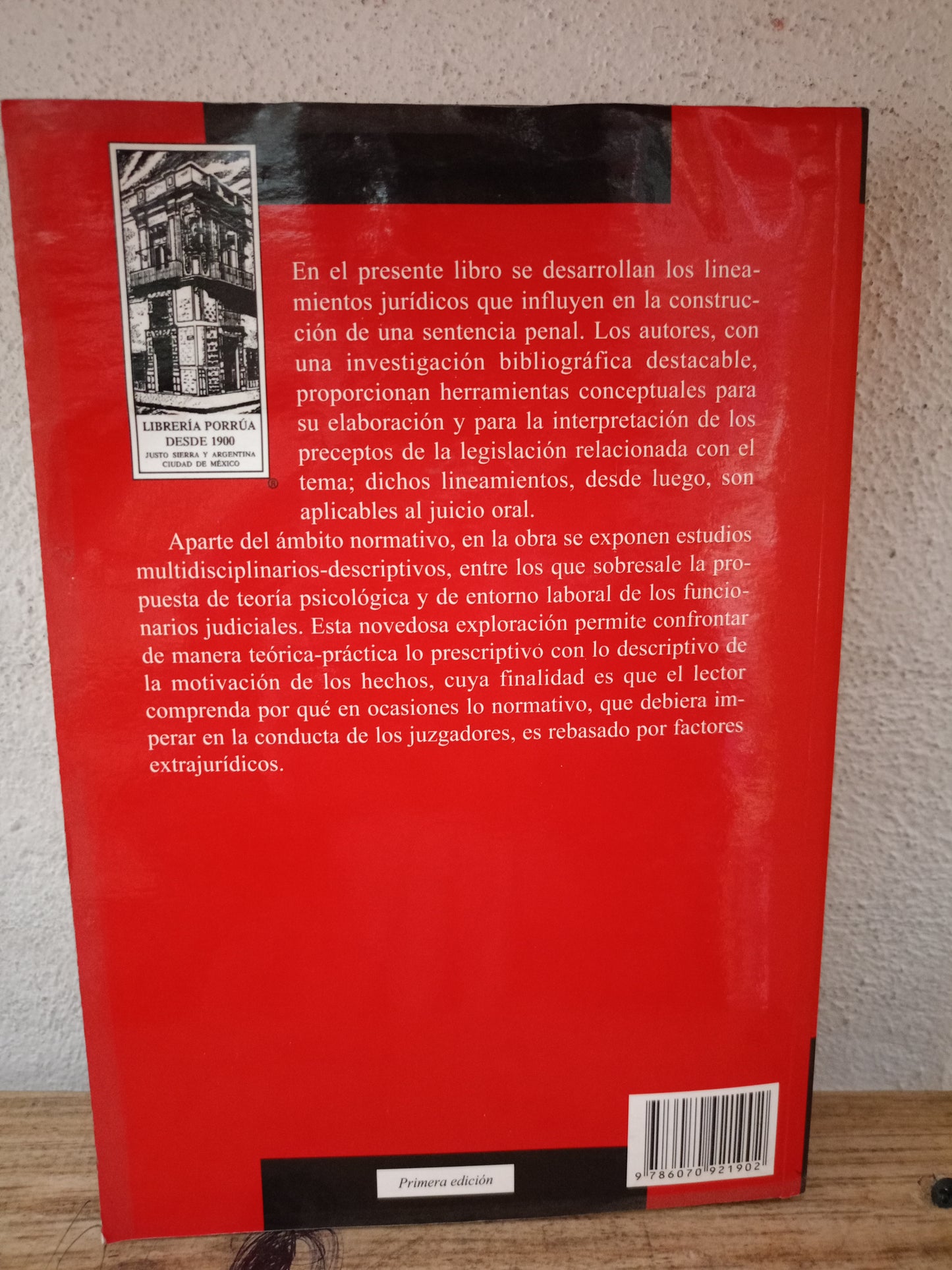 LA MOTIVACIÓN DE LOS HECHOS EN LA SENTENCIA PENAL POR RAÚL F. CÁRDENAS RIOSECO, OMAR CHARRE Y JUAN SALAZAR USADO DERECHO LITERARIO 305