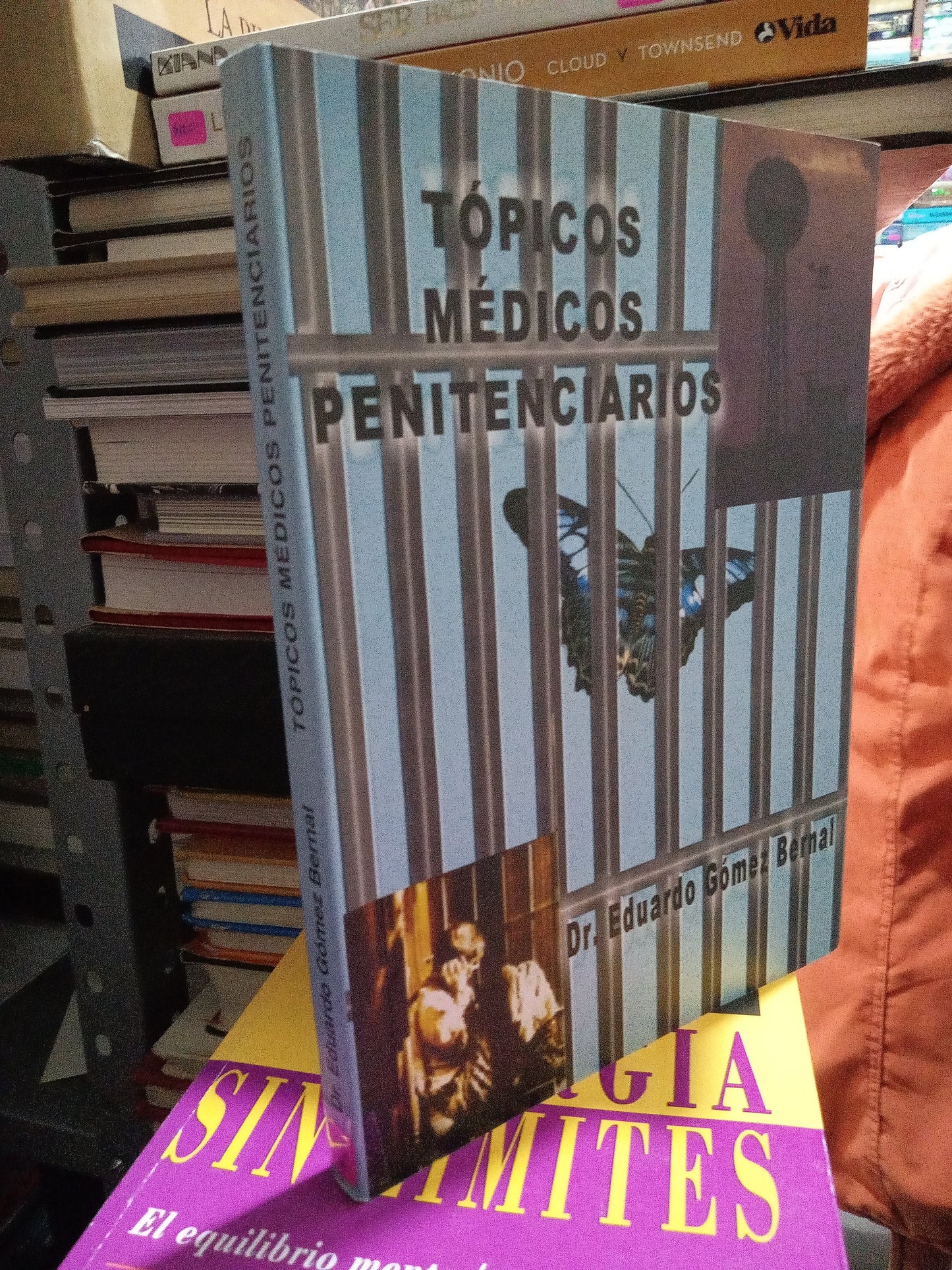 TOPICOS MEDICOS PENITENCIARIOS POR DR EDUARDO GOMEZ BERNAL USADO DERECHO JUÁREZ