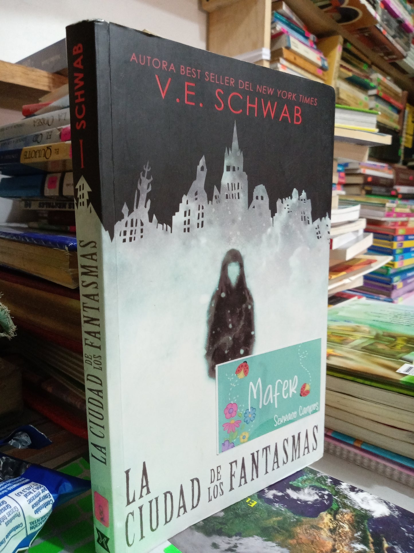 LA CIUDAD DE LOS FANTASMAS POR V E SCHWAB USADO INFANTIL JUAREZ