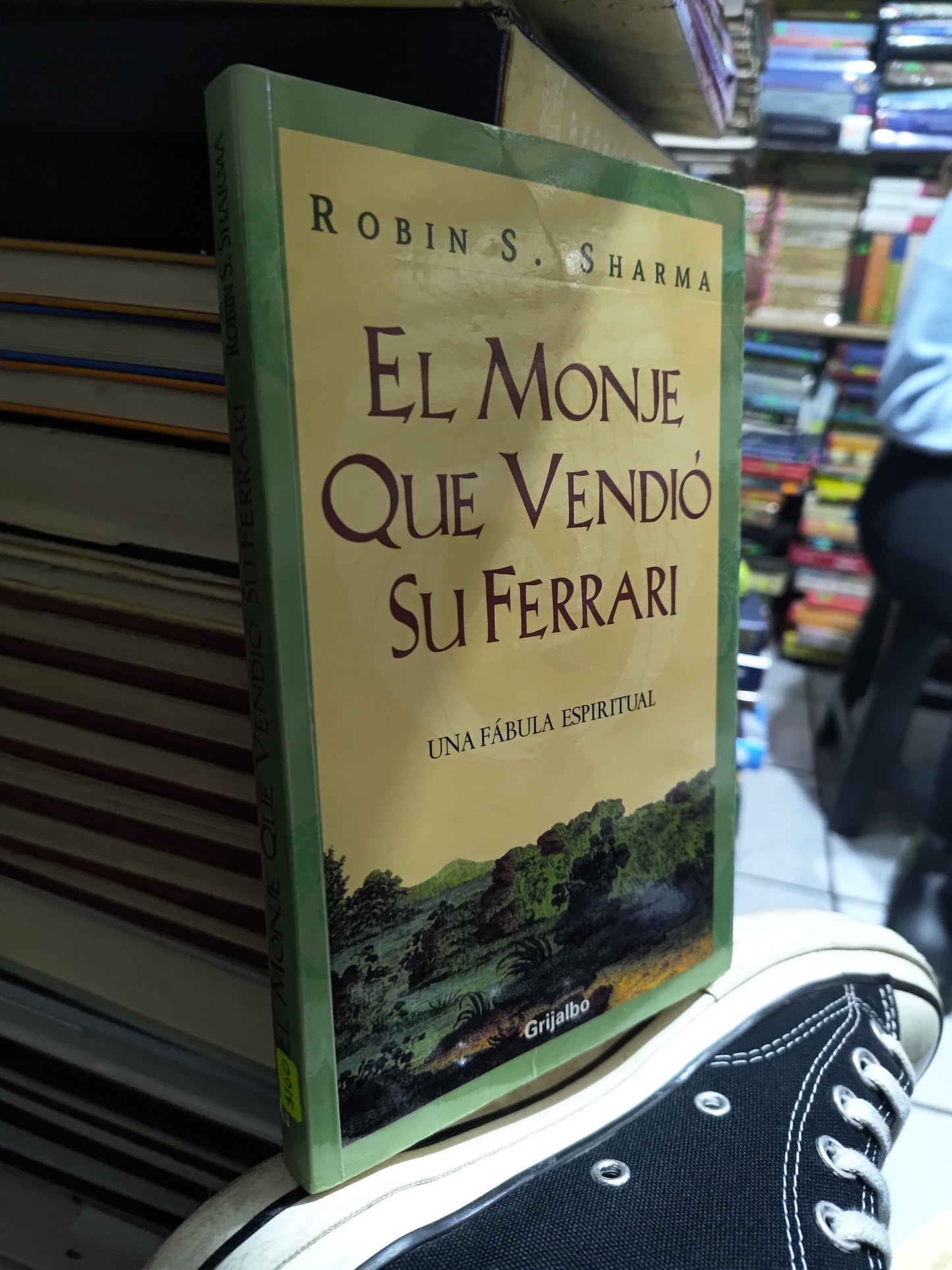 EL MONJE QUE VENDIO SU FERRARRI POR ROBIN S. SHARMA USADO SUP PERSONAL JUAREZ 507