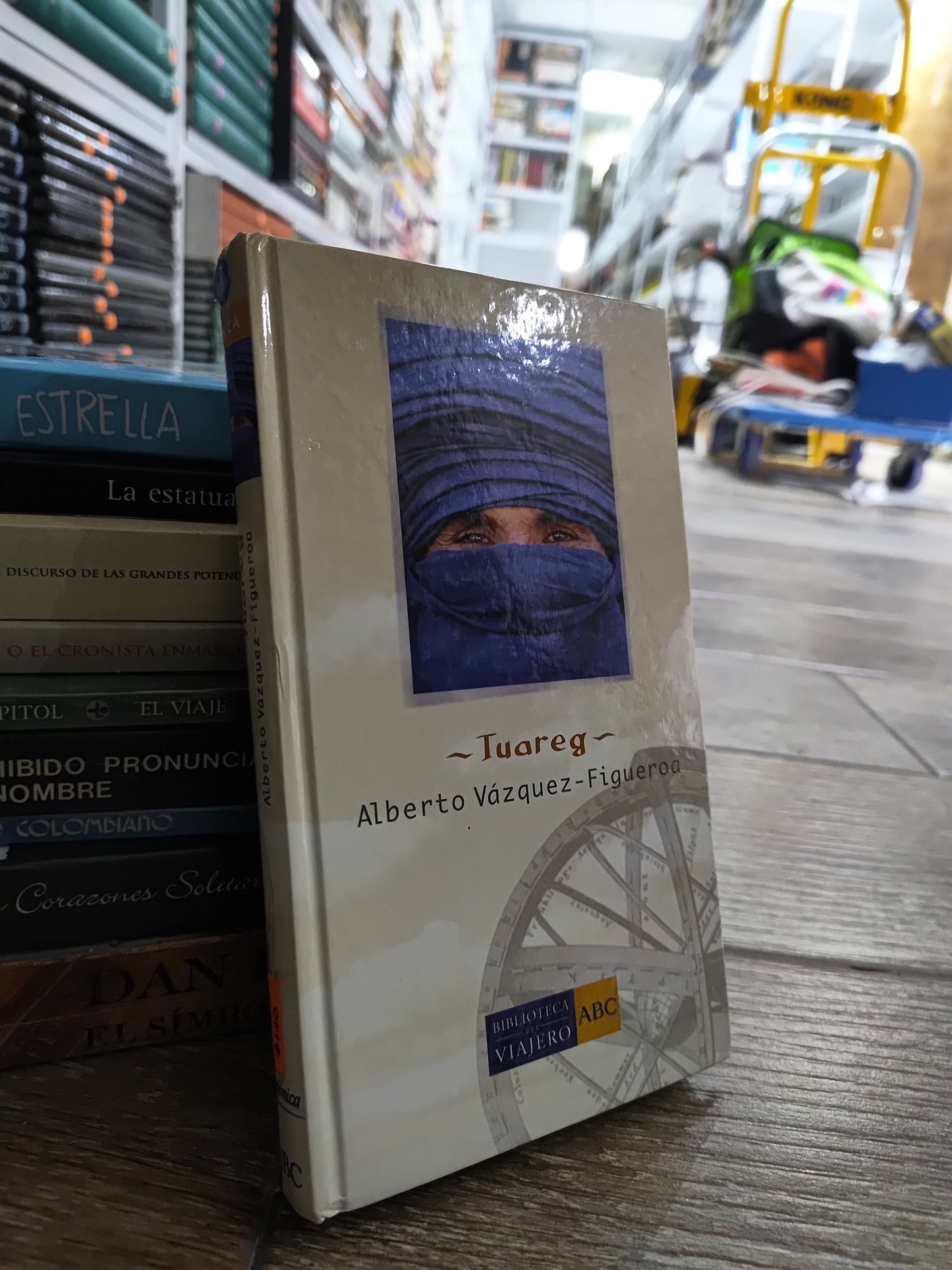 JUAREG POR ALBERTO VAZQUEZ USADO NOVELAS JUAREZ 515
