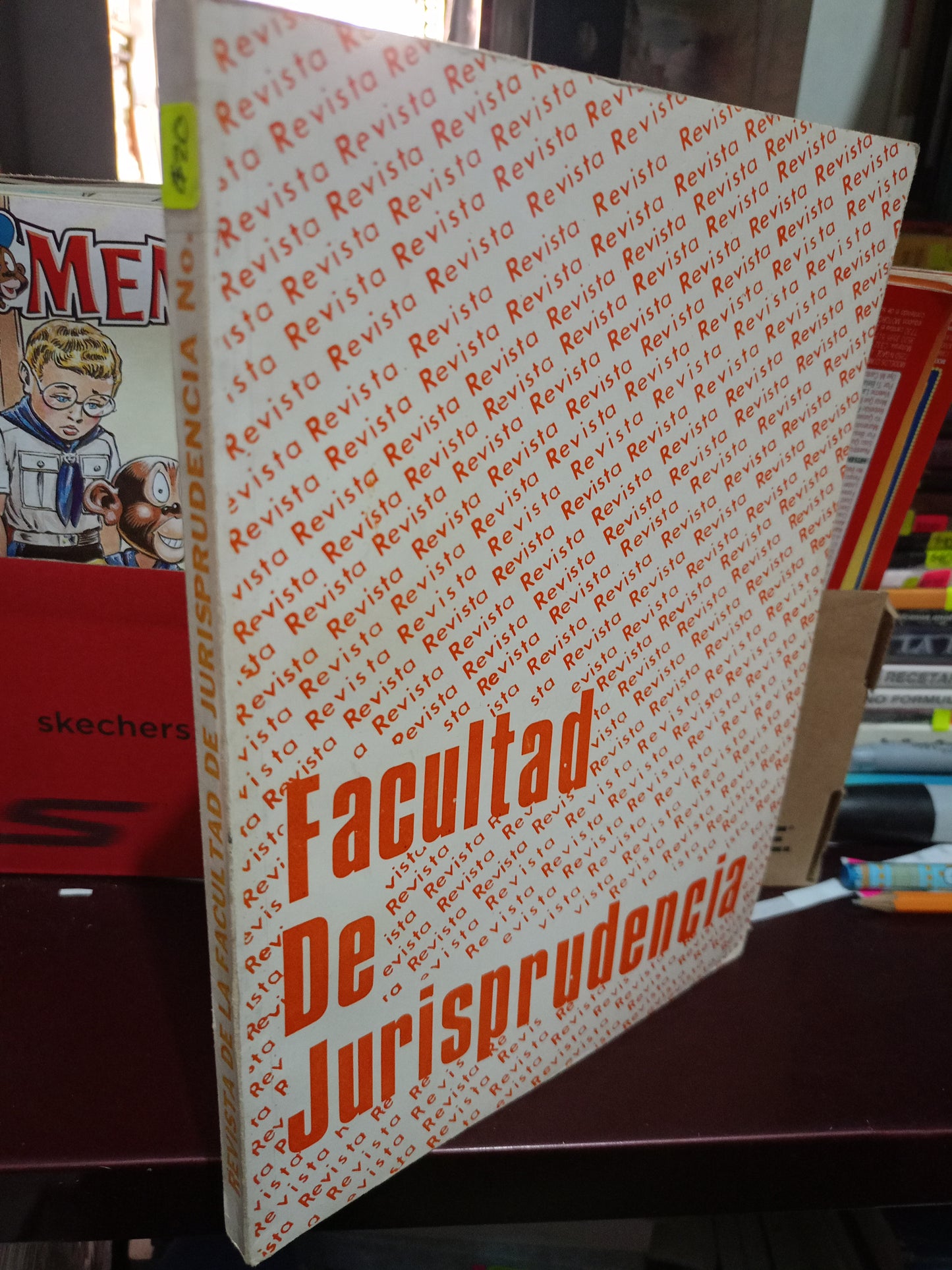 FACULTAD DE JURISPRUDENCIA USADO DERECHO LITERARIO 305