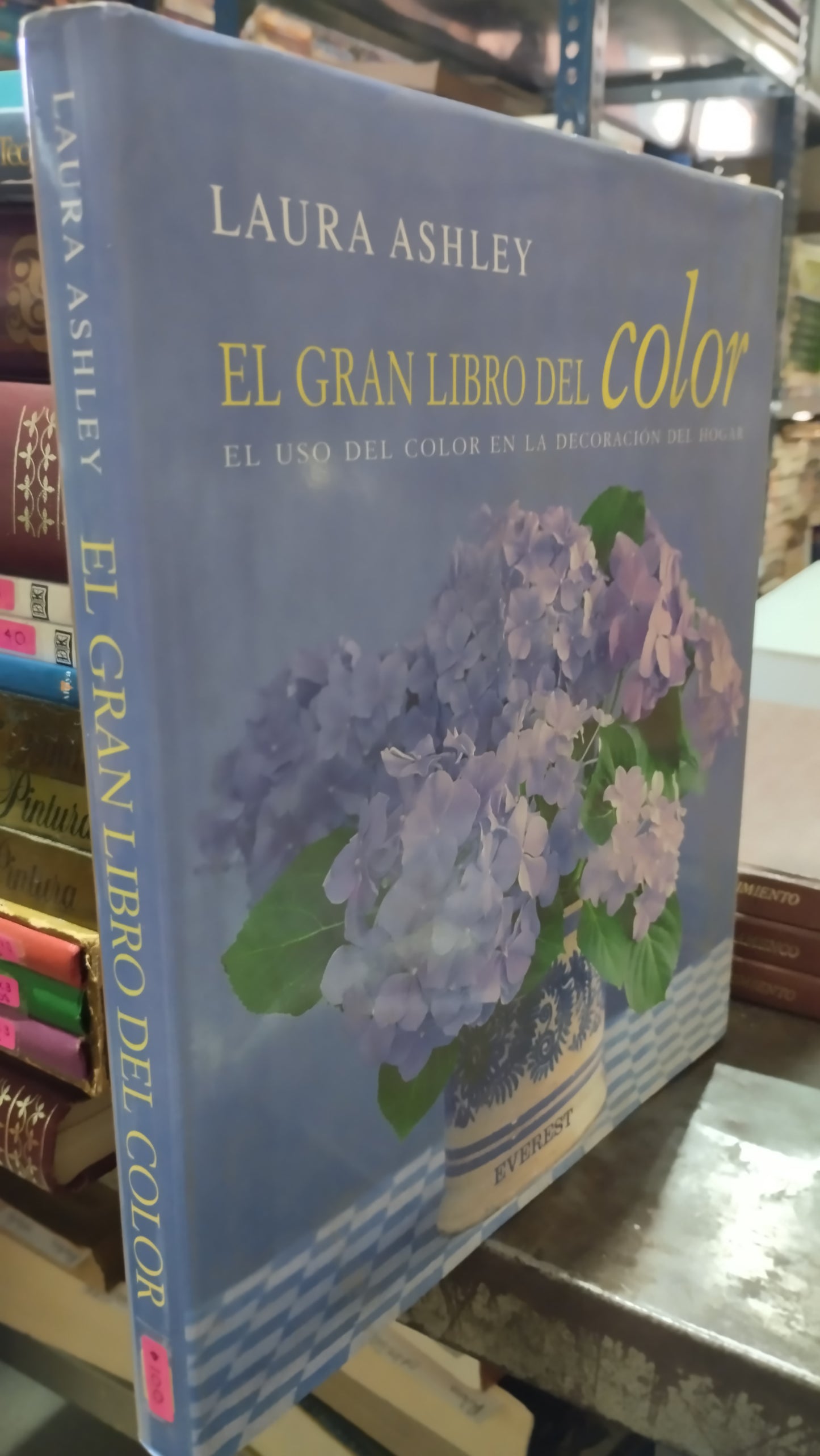EL GRAN LIBRO DEL COLOR POR LAURA ASHLEY LIBRO USADO ARTE ALDAMA