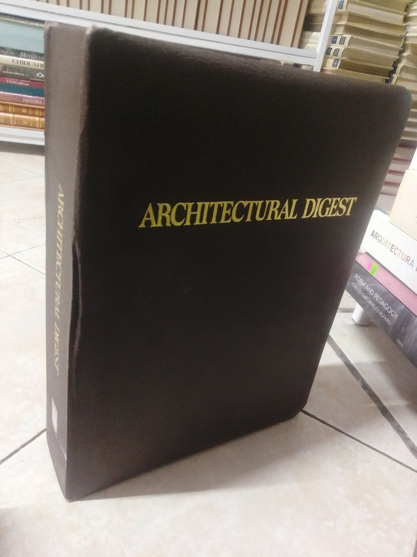 REVISTA ARCHITECTURAL DIGEST 1977, POR CLEON T. KNAPP, USADO, ARQUITECTURA, JUAREZ 515