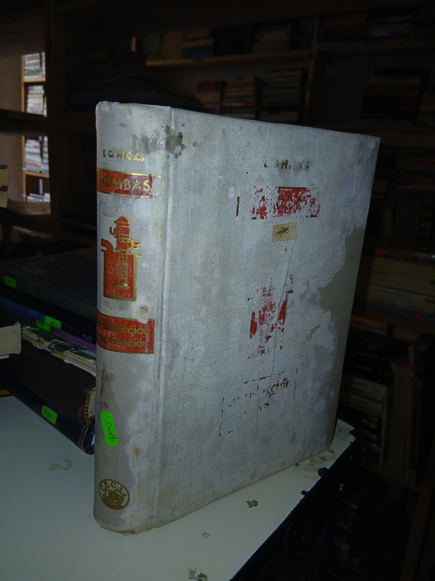 BOMBAS: SU SELECCIÓN Y APLICACIÓN POR TYLER G. HICKS USADO QUÍMICA LITERARIO 207