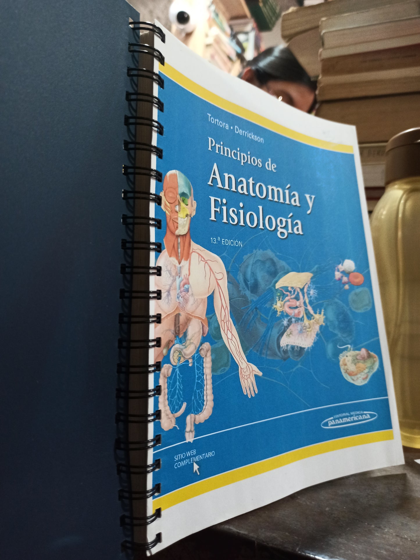 PRINCIPIOS DE ANATOMIA Y FISIOLOGIA POR GERALD J. TORTORA USADO MEDICINA ALDAMA