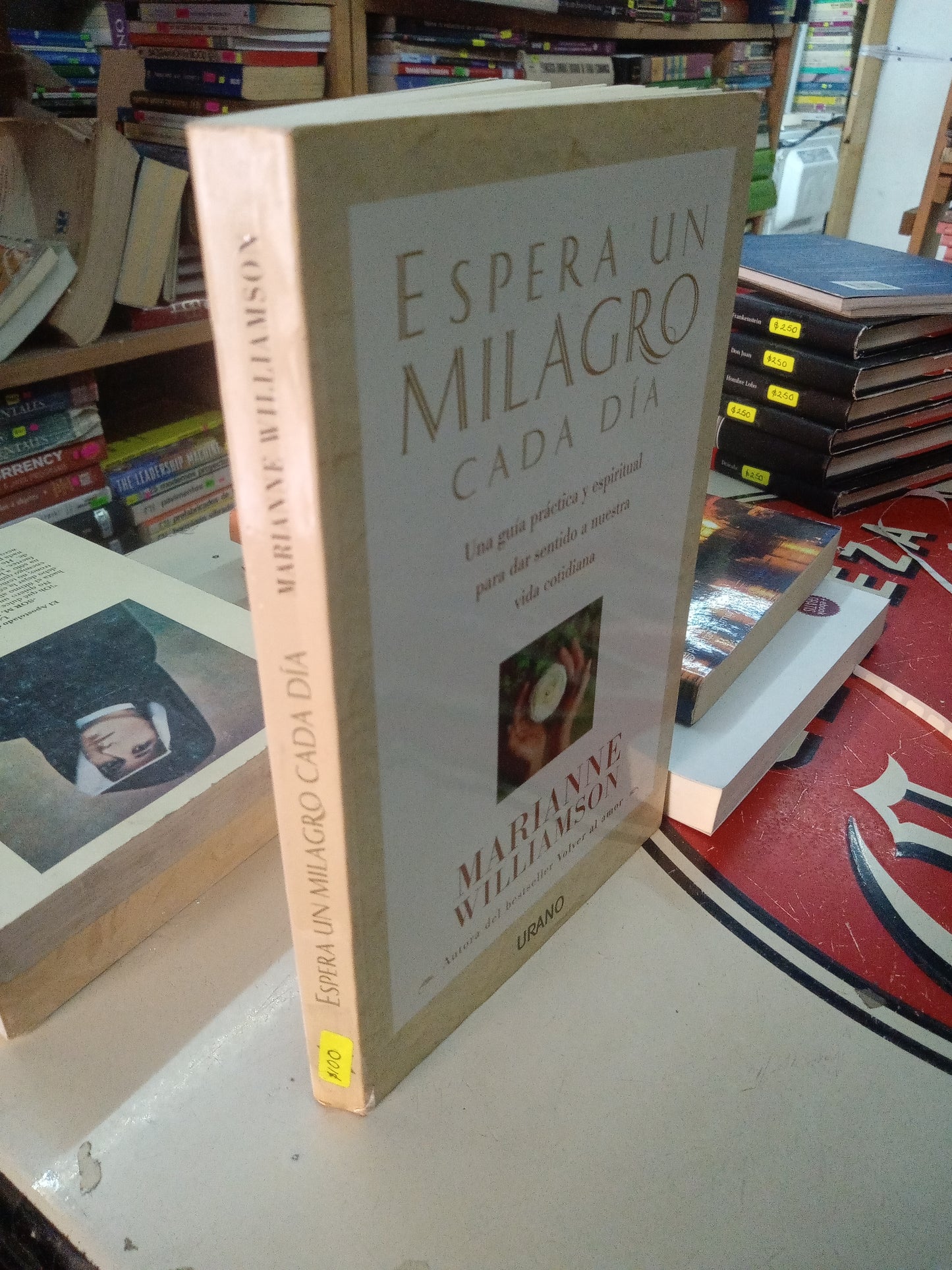 ESPERA UN MILAGRO CADA DIA POR MARIANNE WILLIAMSON USADO SUPERACION PERSONAL LITERARIO 207