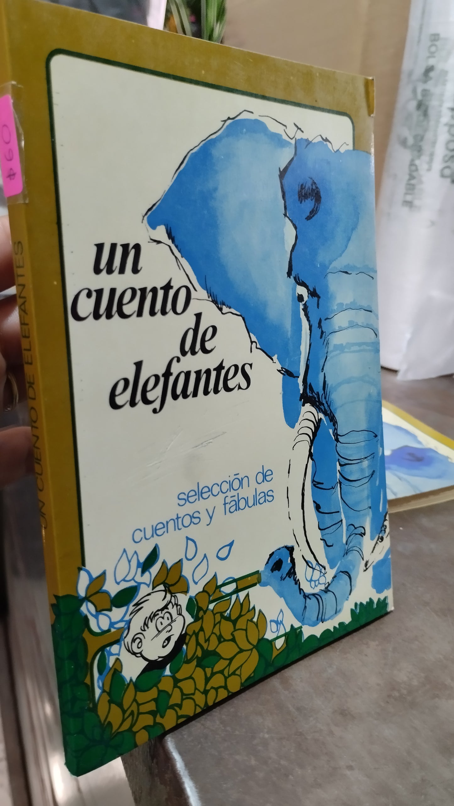 UN CUENTO DE ELEFANTES POR SELECCION DE CUENTOS Y FABULAS LIBRO USADO INFANTIL ALDAMA
