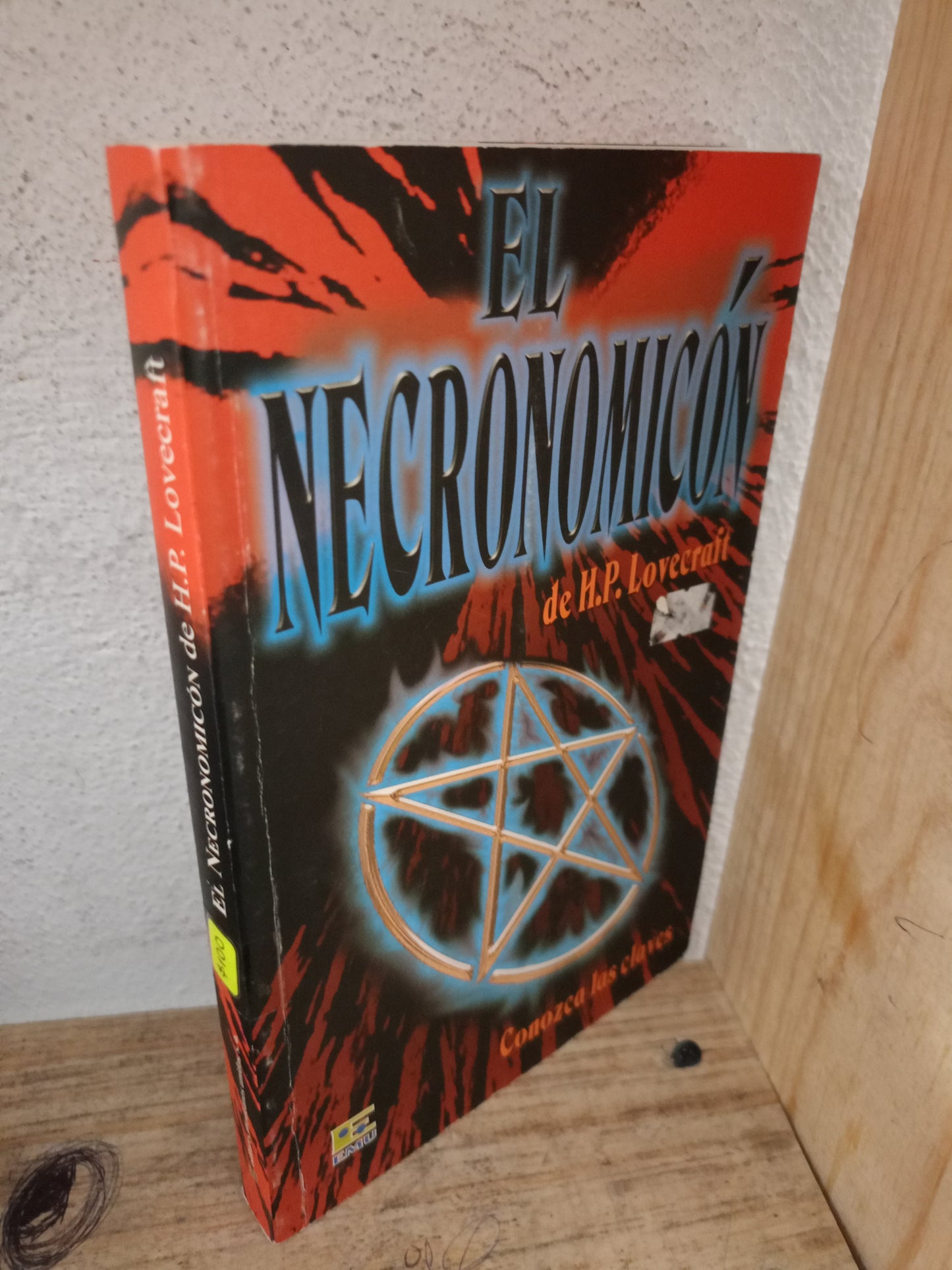 EL NECRONOMICÓN DE HP LOVECRAFT LAS CLAVES OCULTAS POR ATHANASIUS NICHOLAE USADO NOVELA LITERARIO 305