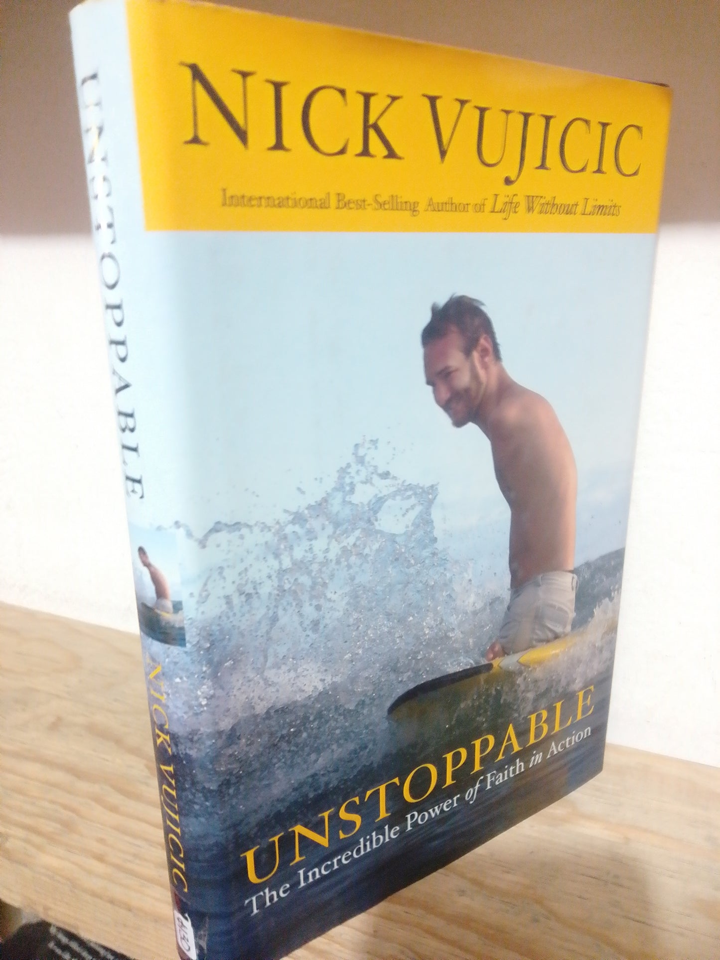 UNSTOPPABLE POR NICK VUJICIC USADO IDIOMAS JUAREZ