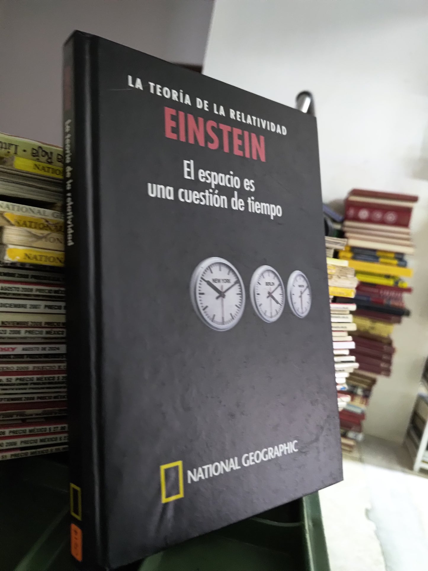 LA TEORIA DE LA RELATIVIDAD POR EINSTEIN USADO CIENCIAS JUAREZ 515