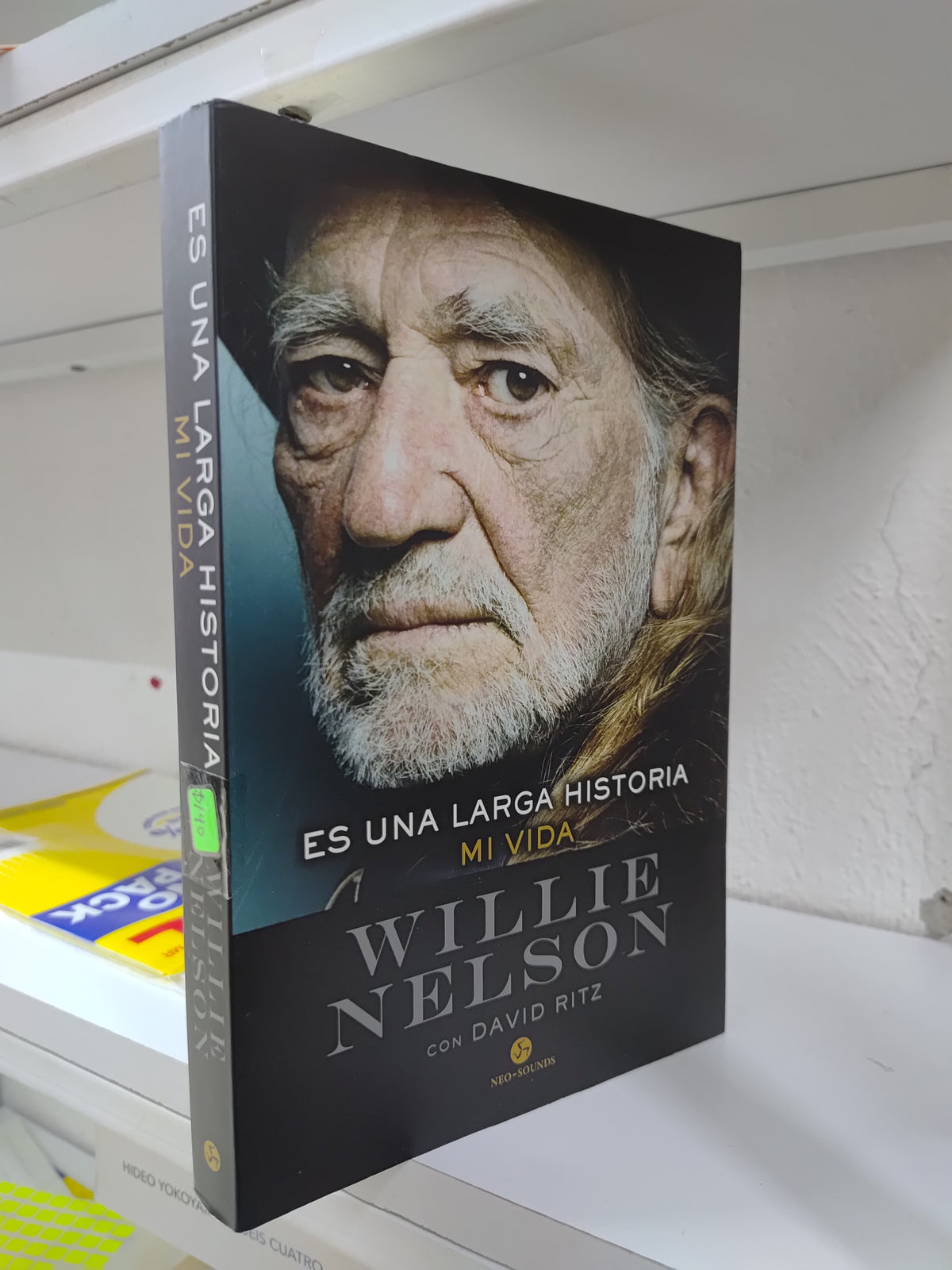 ES UNA LARGA HISTORIA MI VIDA POR WILLIE NELSON USADO NOVELAS JUAREZ 515