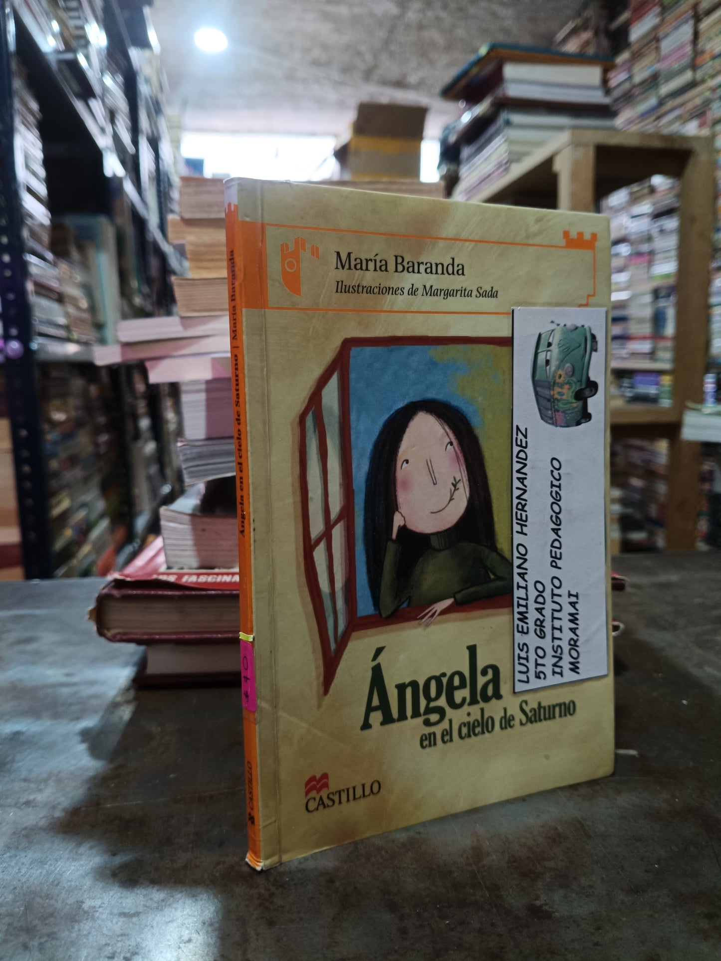 ANGELA EN EL CIELO DE SATURNO POR MARIA BARANDA USADO INFANTIL ALDAMA