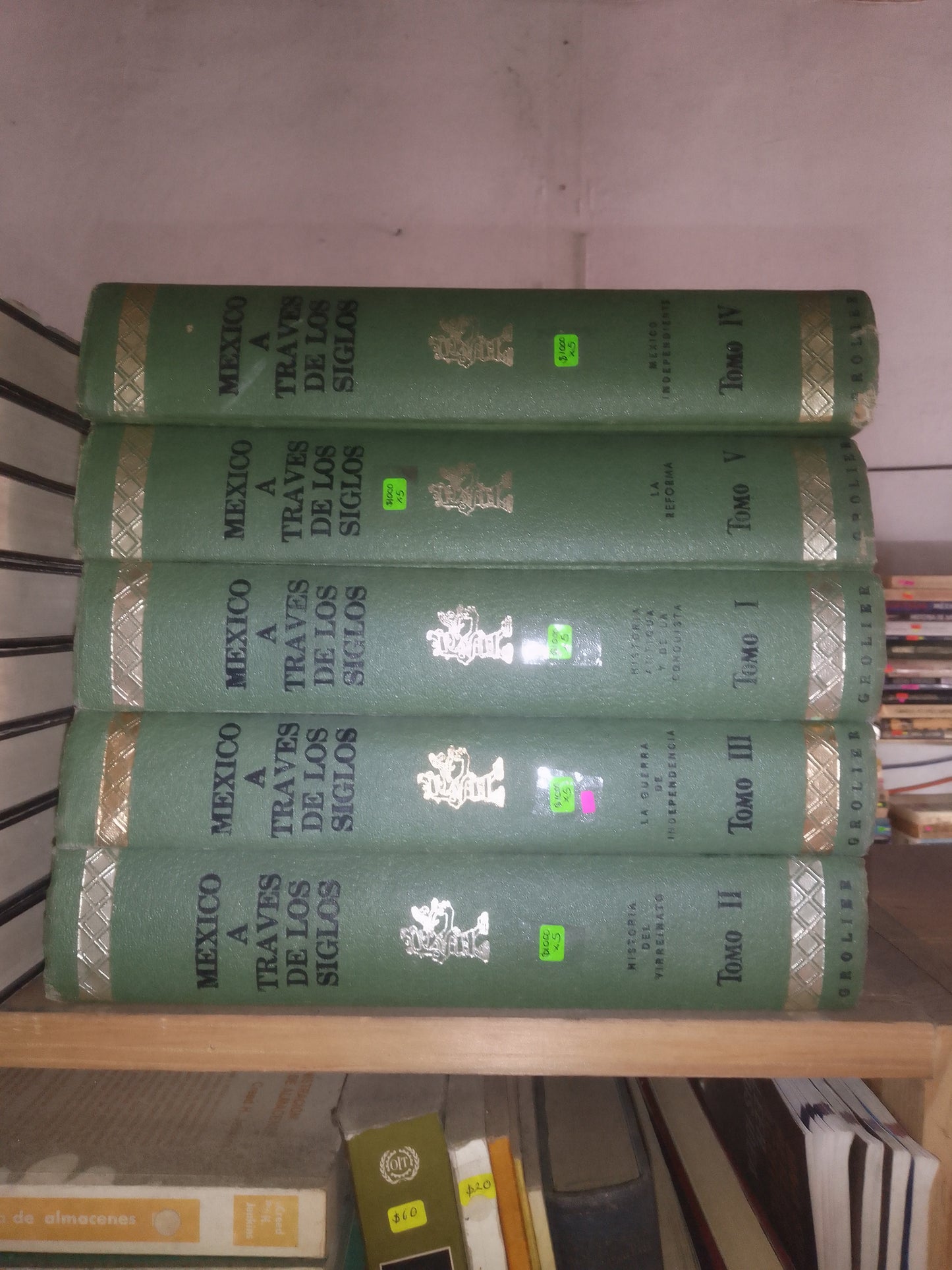 MÉXICO A TRAVÉS DE LOS SIGLOS POR VICENTE RIVA PALACIO 5 TOMOS POR $1000 USADO ENCICLOPEDIAS LITERARIO 207