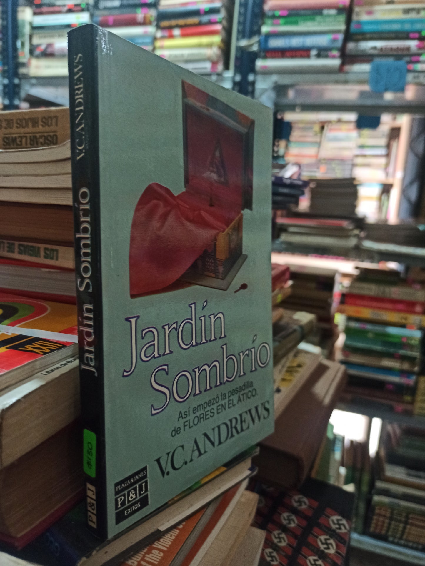 JARDÍN SOMBRIO POR V. C. ANDREWS USADO NOVELAS ALDAMA