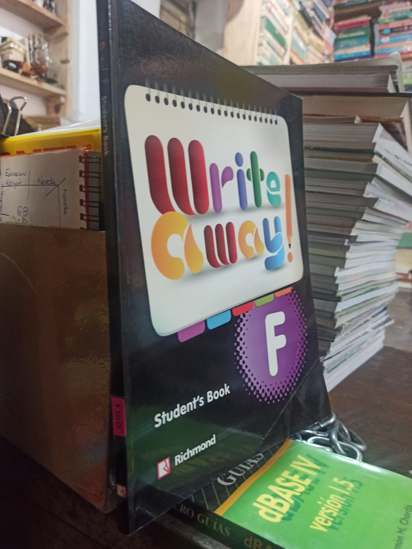 WRITE AWAY F STUDENTS BOOK POR EDITORIAL RICHMOND USADO IDIOMAS ALDAMA