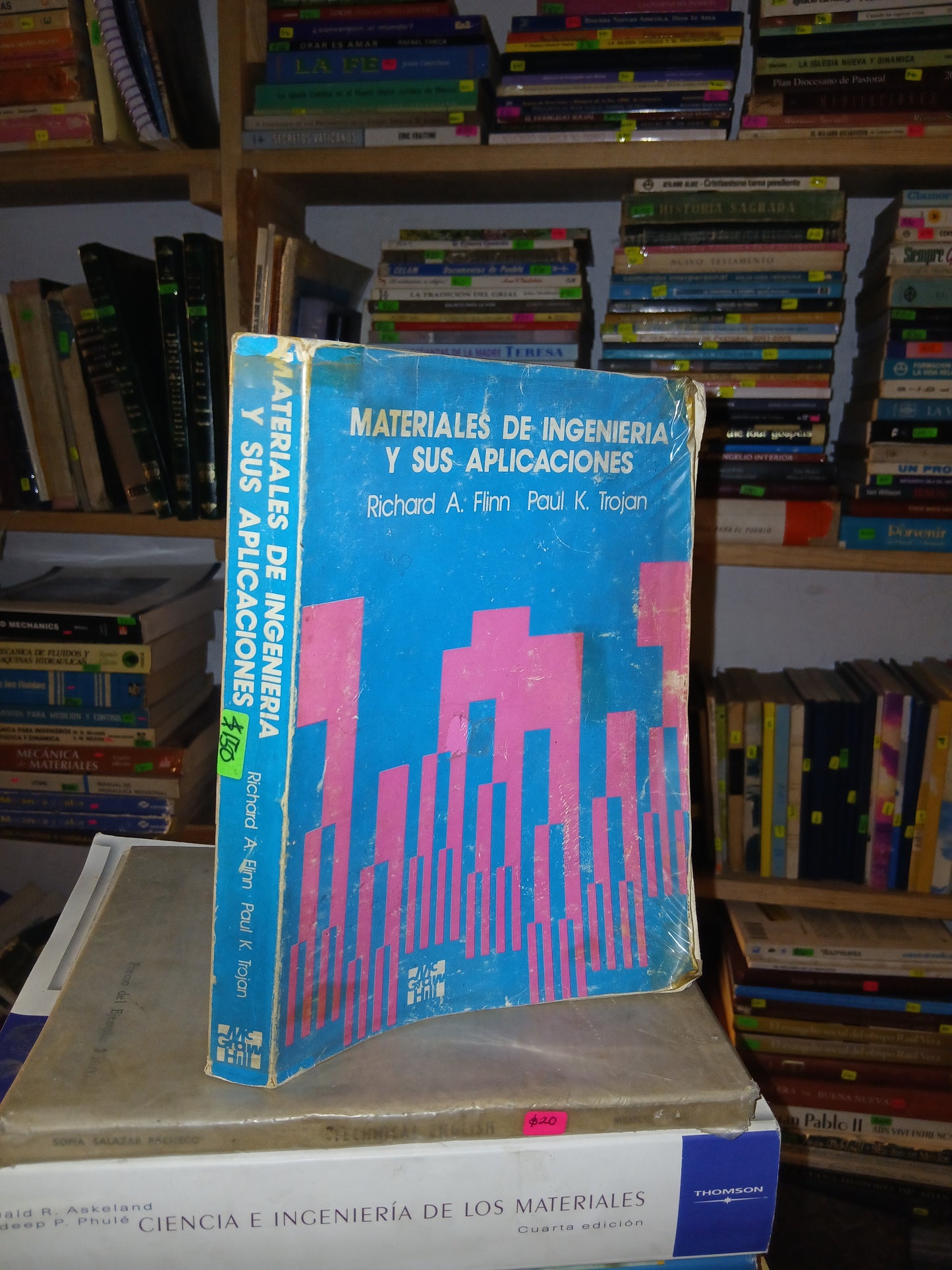 MATERIALES DE INGENIERÍA Y SUS APLICACIONES POR RICHARD A. FLINN Y PAUL K. TROJAN USADO INGENIERÍA LITERARIO 207