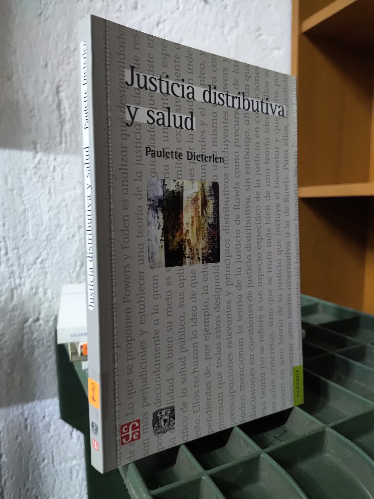 JUSTICIA DISTRIBUTIVA Y SALUD POR PAULETTE DIETERLEN USADO DERECHO JUAREZ 515