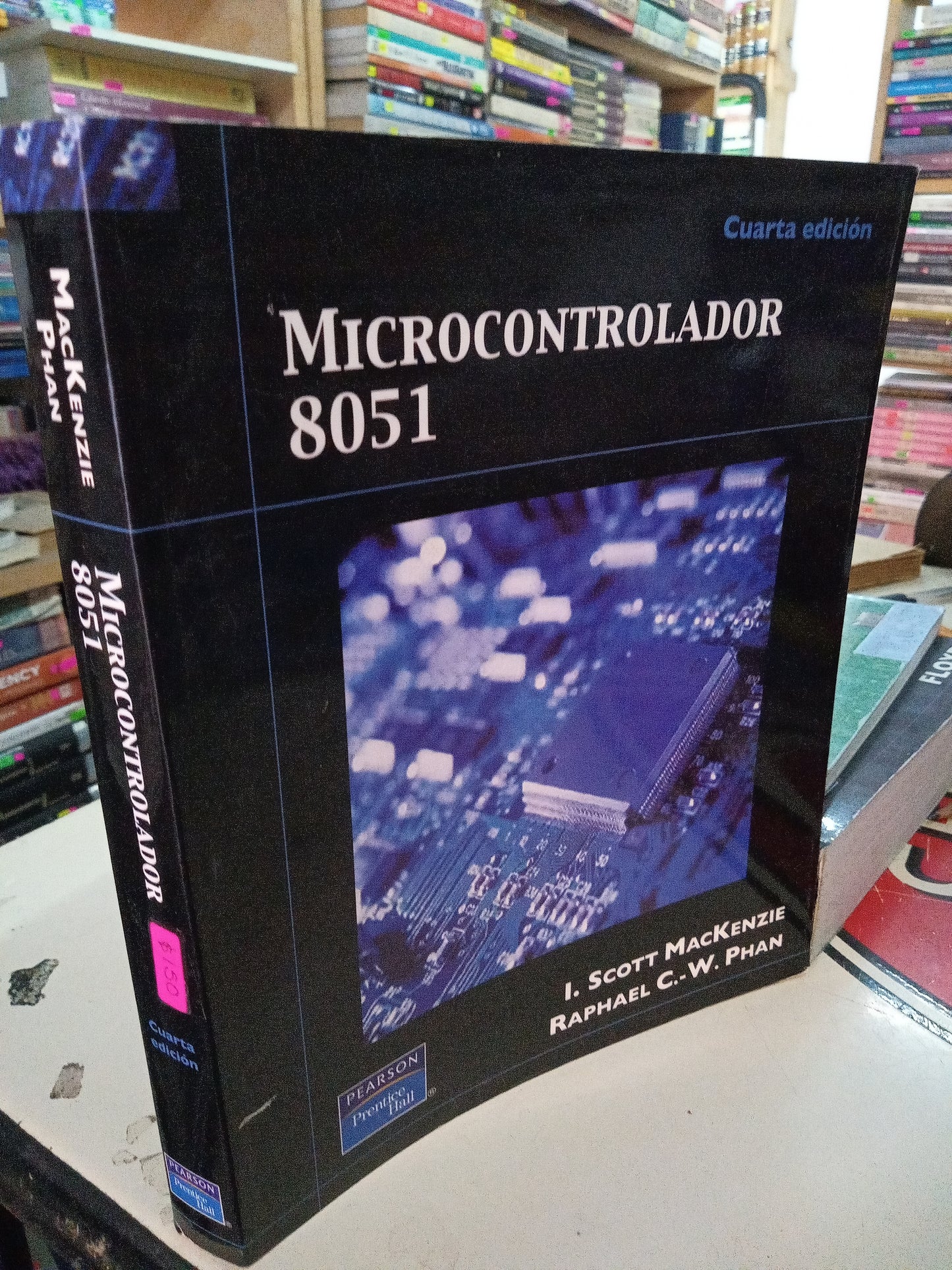 MICROCONTROLADOR POR I SCOTT MCKENZIE USADO MATEMÁTICAS LITERARIO 207