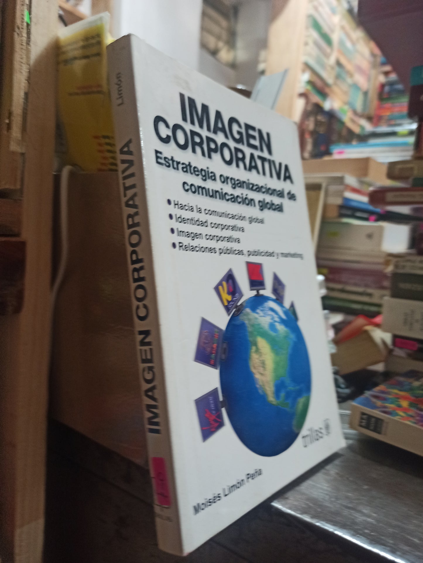 IMAGEN CORPORATIVA POR MOISES LIMON PEÑA USADO SOCIOLOGIA ALDAMA