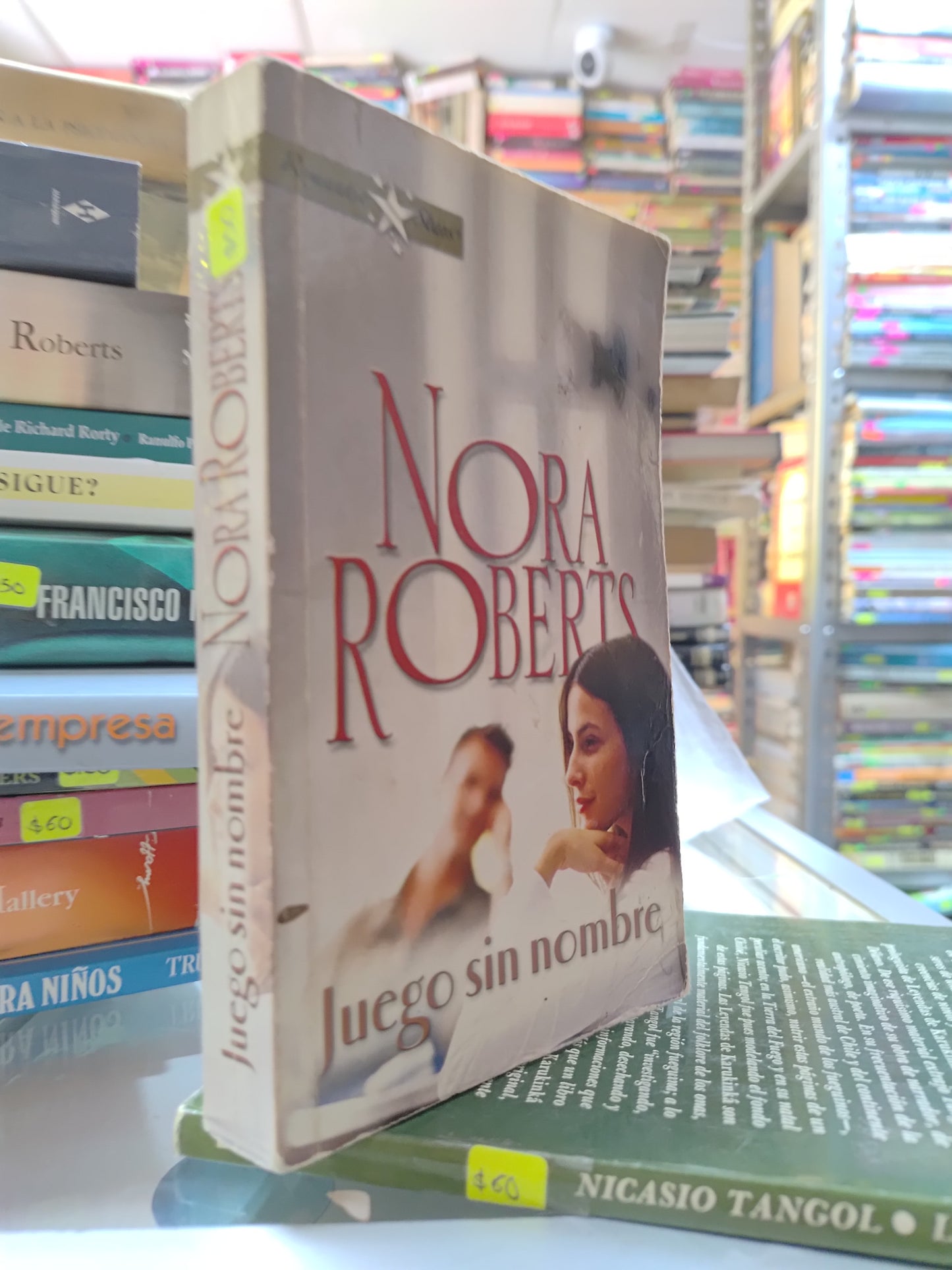 JUEGO SIN NOMBRE POR NORA ROBERTS USADO NOVELAS JUAREZ 507