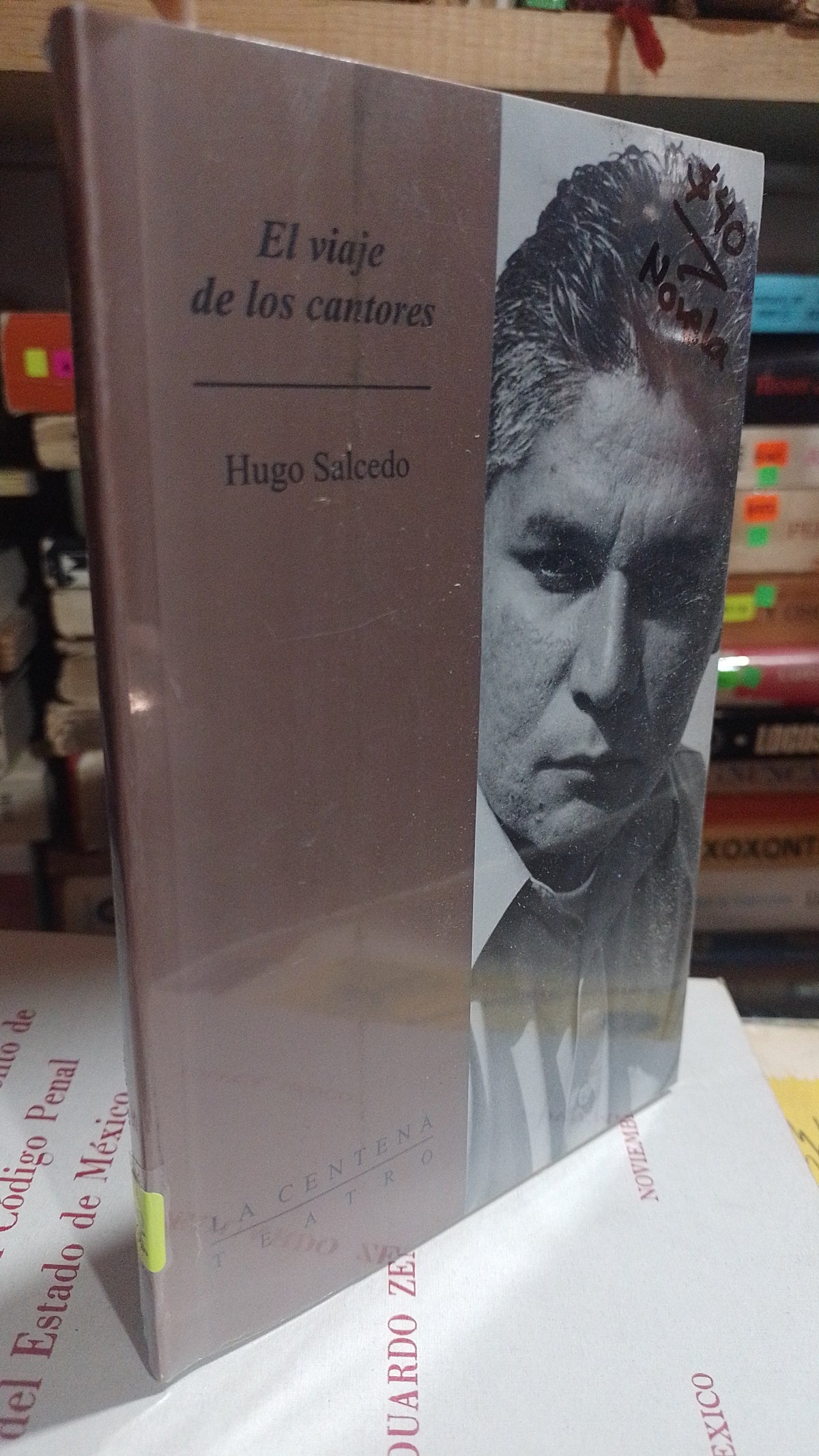 EL VIAJE DE LOS CANTORES POR HUGO SALCEDO USADO NOVELA ALDAMA