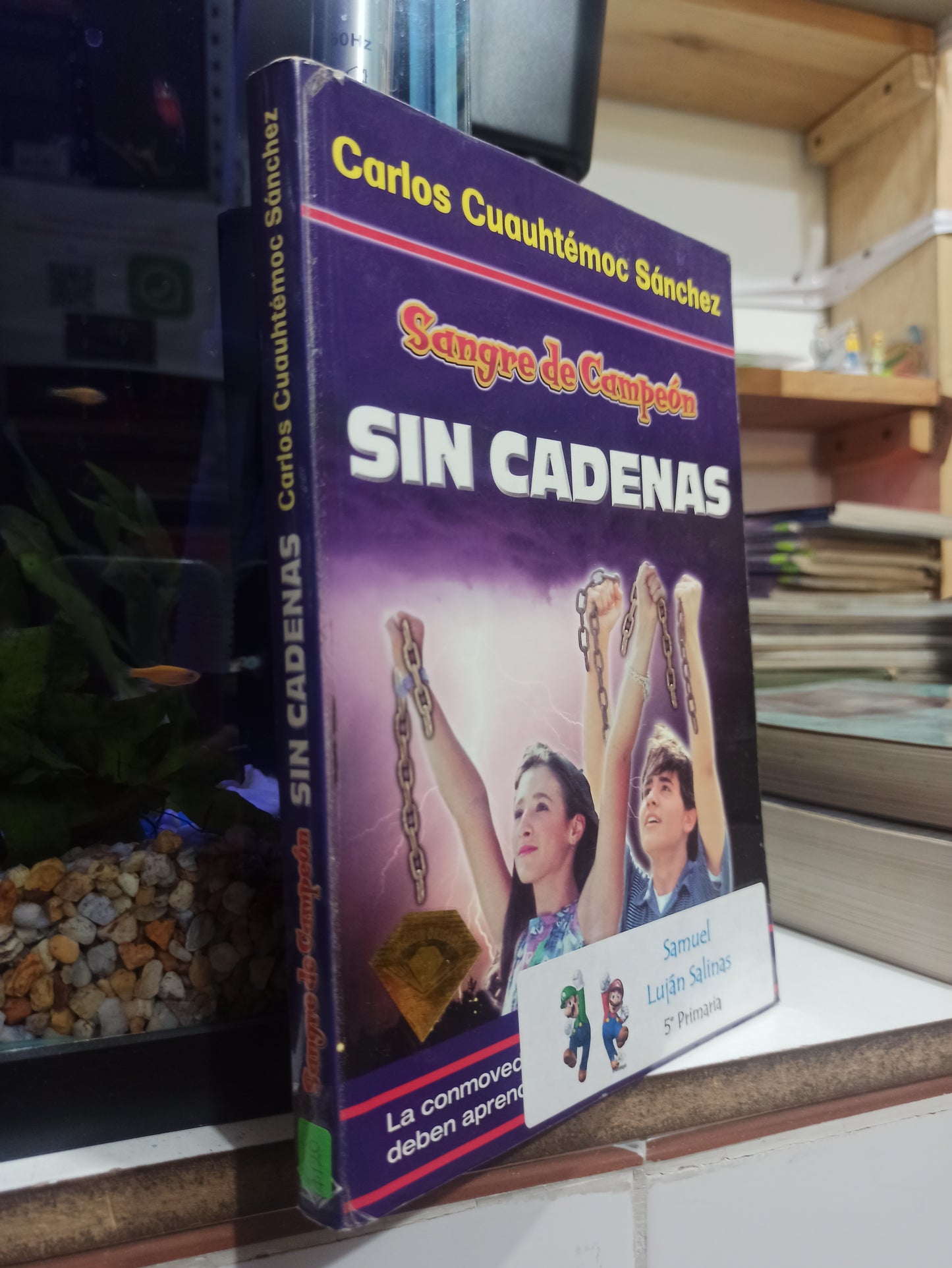 SANGRE DE CAMPEON SIN CADENAS POR CARLOS CUAUHTÉMOC SANCHEZ USADO SUP PERSONAL JUÁREZ