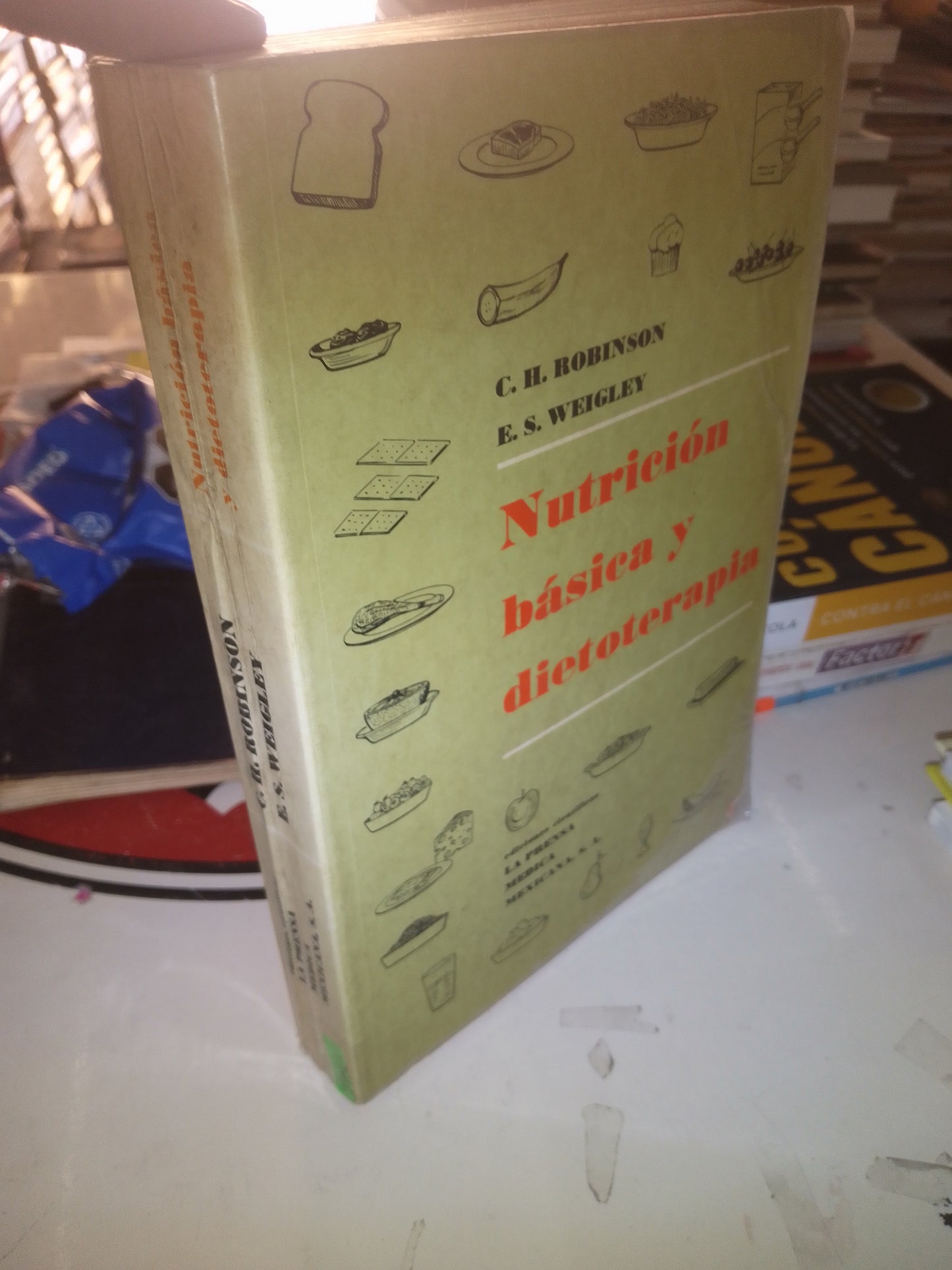 NUTRICIÓN BASICA Y DIETOTERAPIA POR C H ROBINSON USADO COCINA LITERARIO 207
