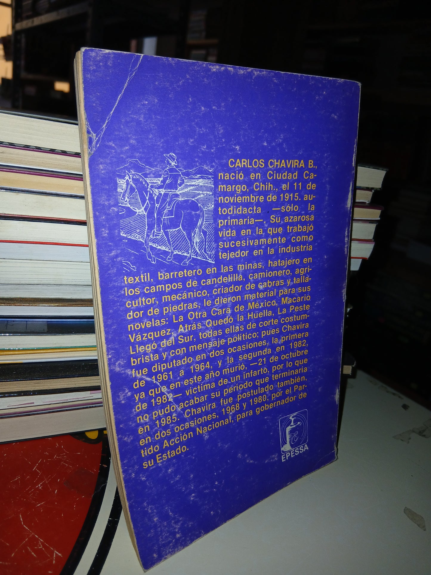 ATRÁS QUEDÓ LA HUELLA DE CARLOS CHAVIRA BECERRA USADO NOVELA LITERARIO 207