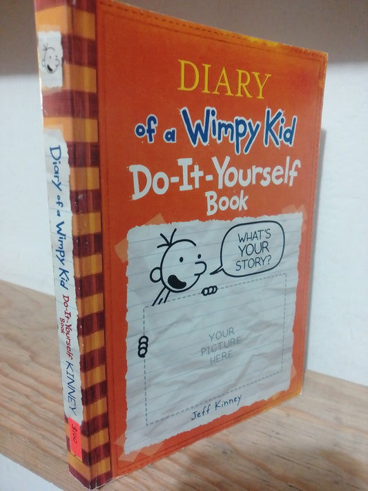DIARY OF A WIMPY KID DO IT YOURSELF BOOK POR JEFF KINNEY USADO IDIOMAS JUAREZ