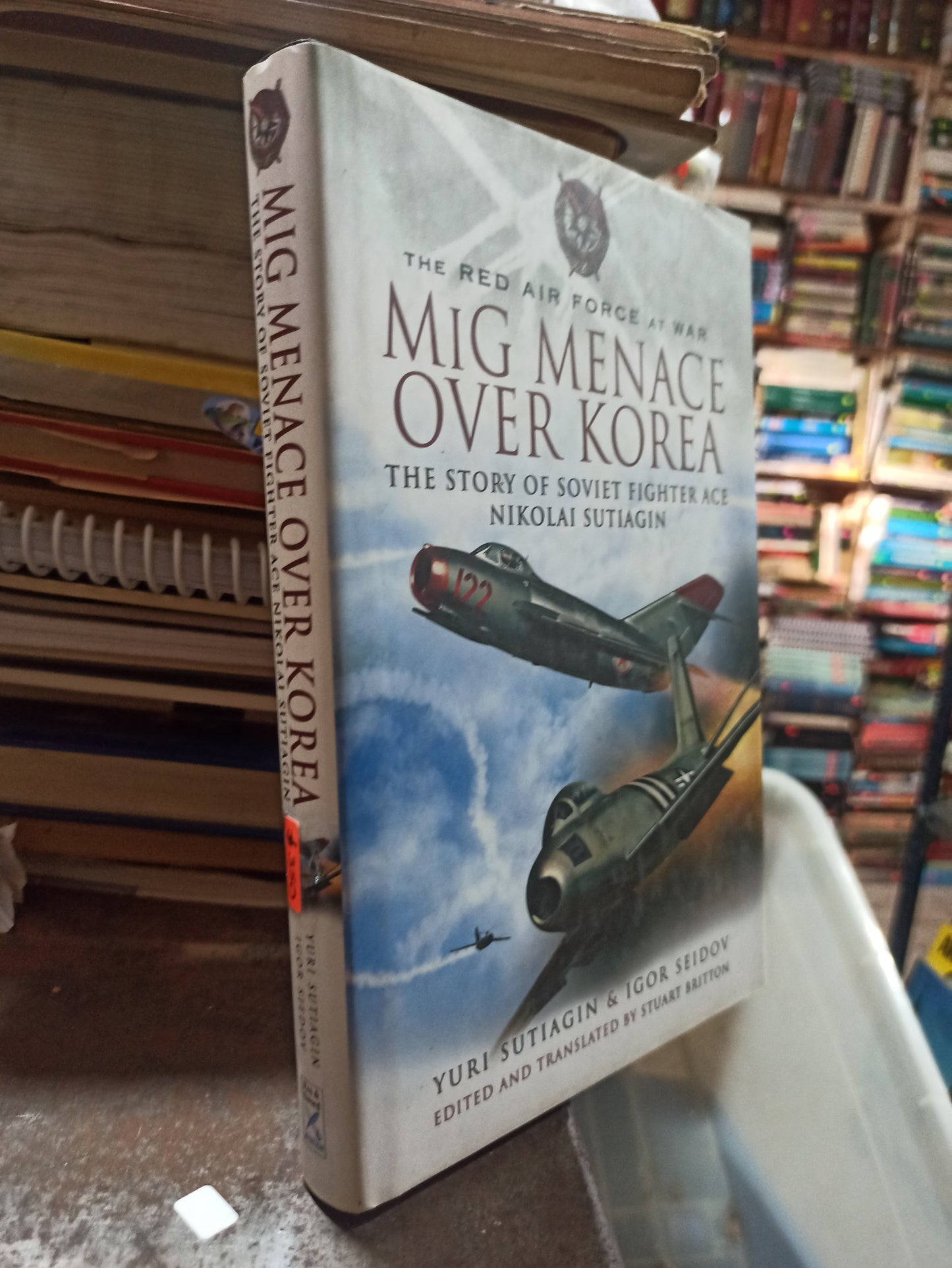 MIG MANACE OVER KOREA POR YURI SUTIAGIN USADO 2DA GUERRA ALDAMA