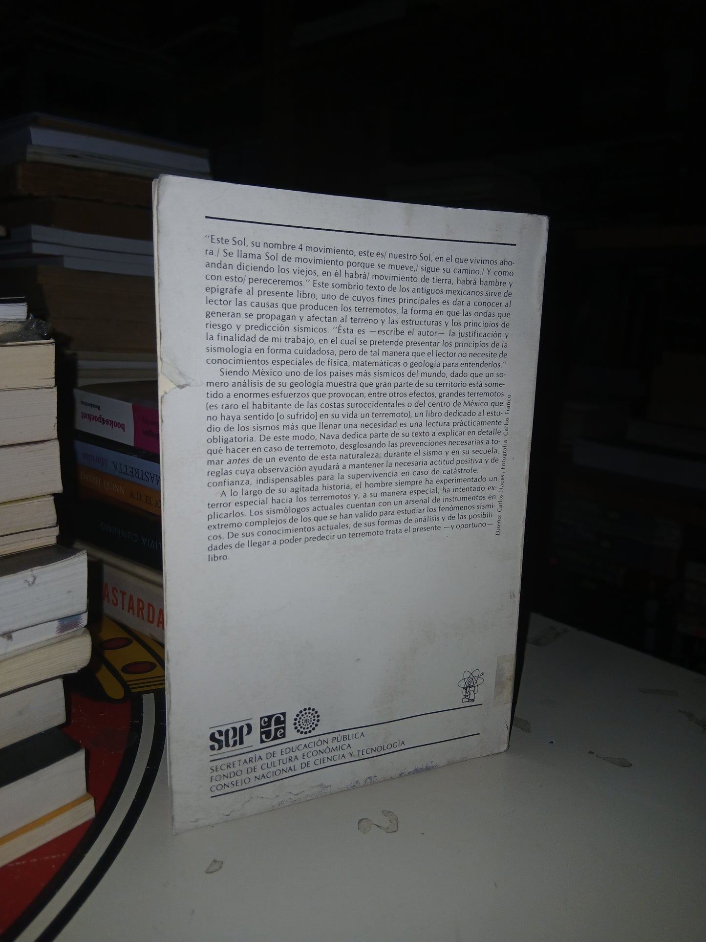 TERREMOTOS POR ALEJANDRO NAVA USADO CIENCIA LITERARIO 207